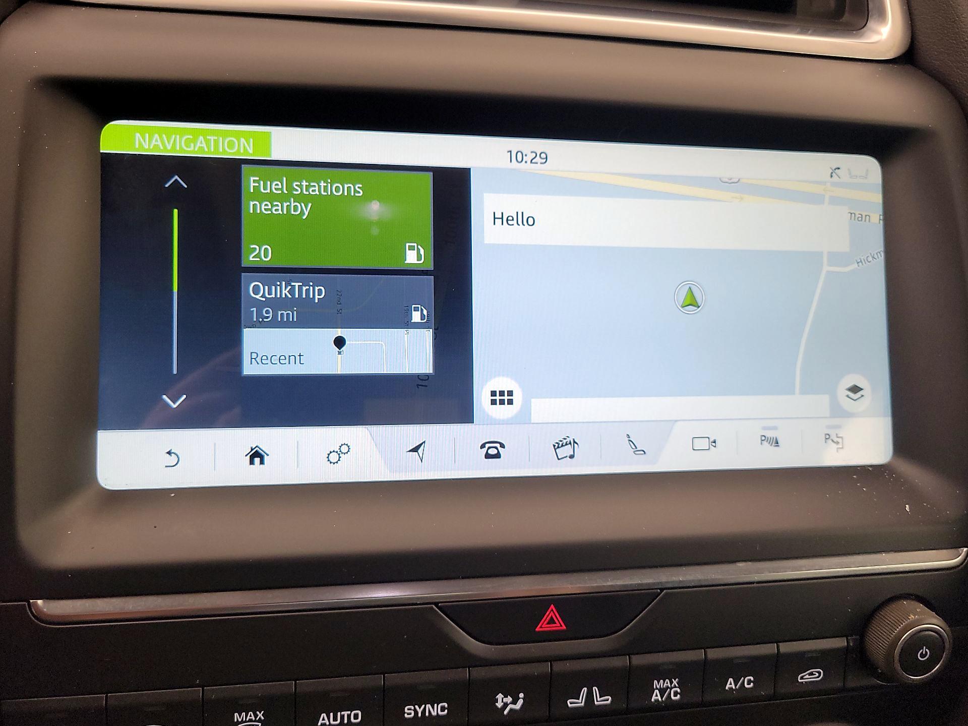 Thumbnail: 2019 Jaguar E-Pace - 14
