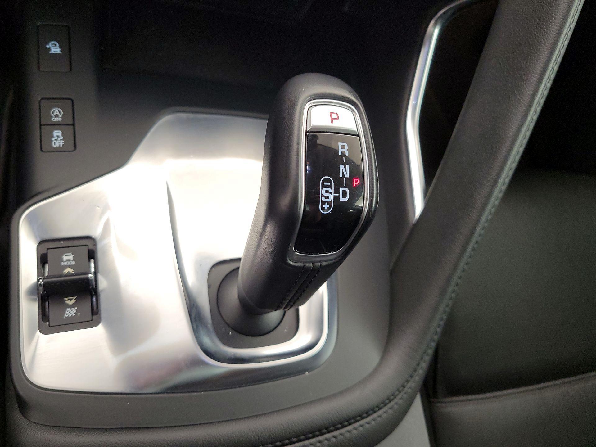 Thumbnail: 2019 Jaguar E-Pace - 18