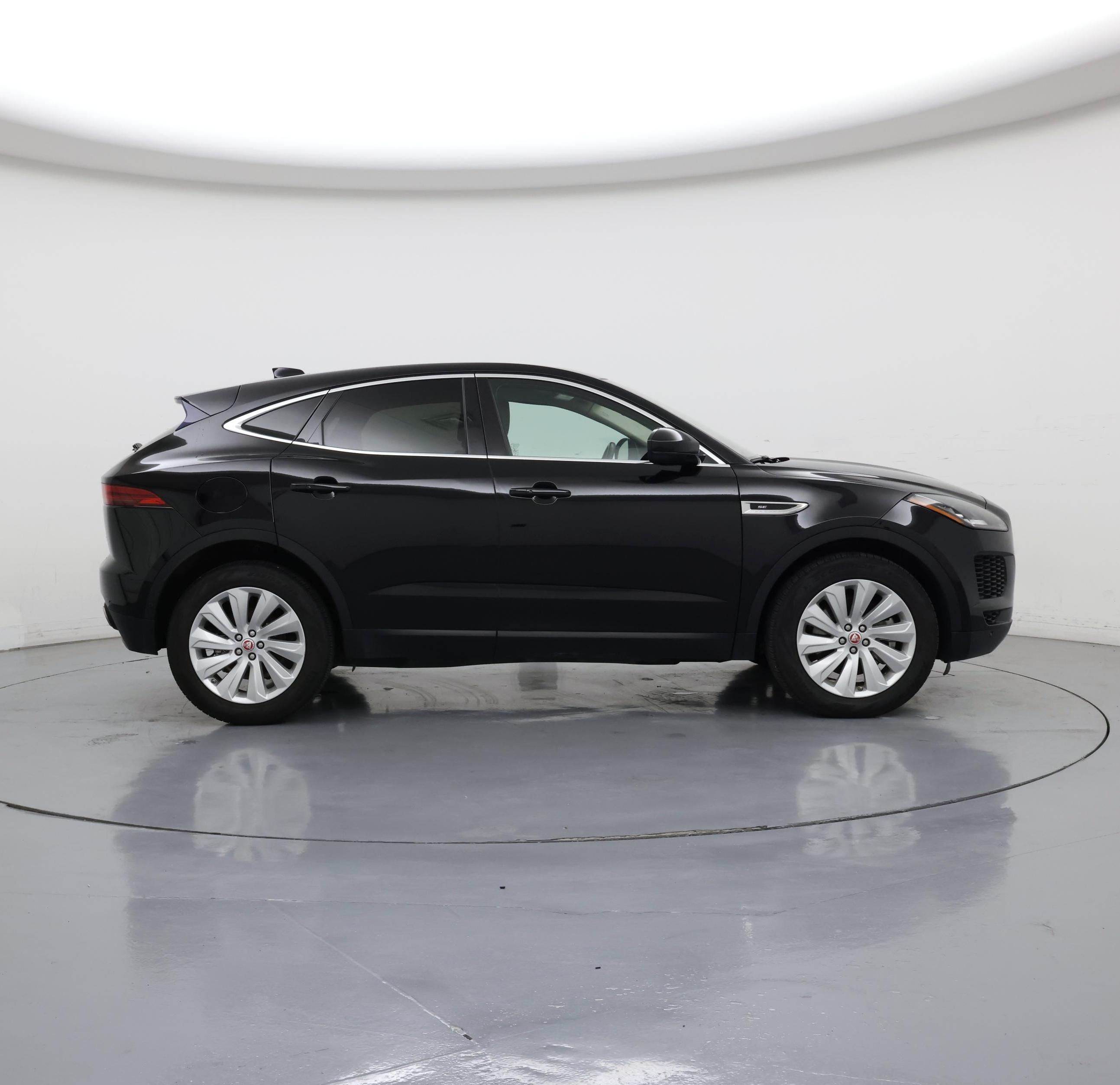Thumbnail: 2019 Jaguar E-Pace - 7