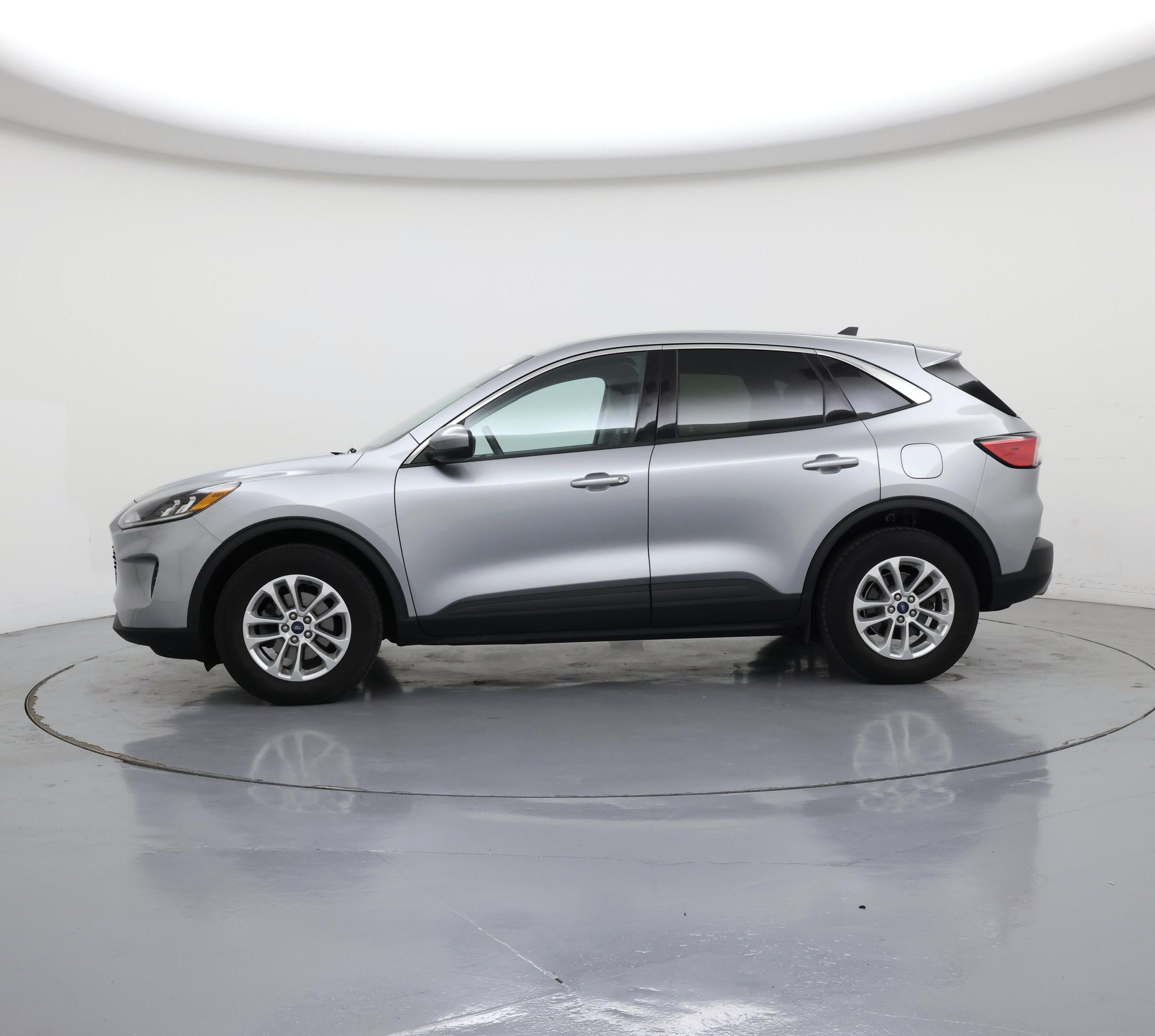 Thumbnail: 2021 Ford Escape - 3