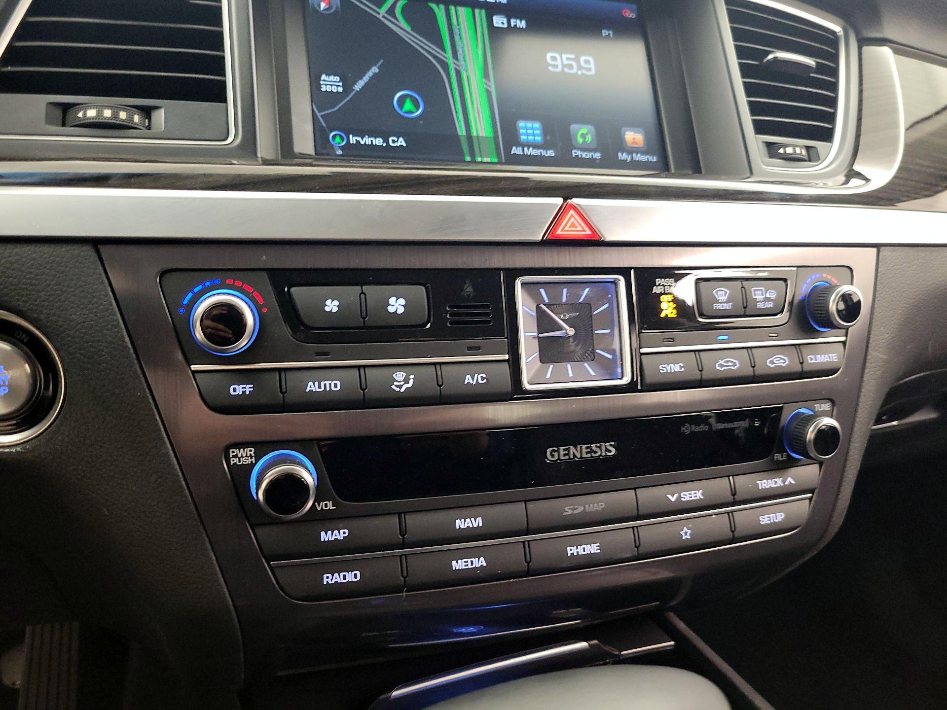 Thumbnail: 2020 Genesis G80 - 17