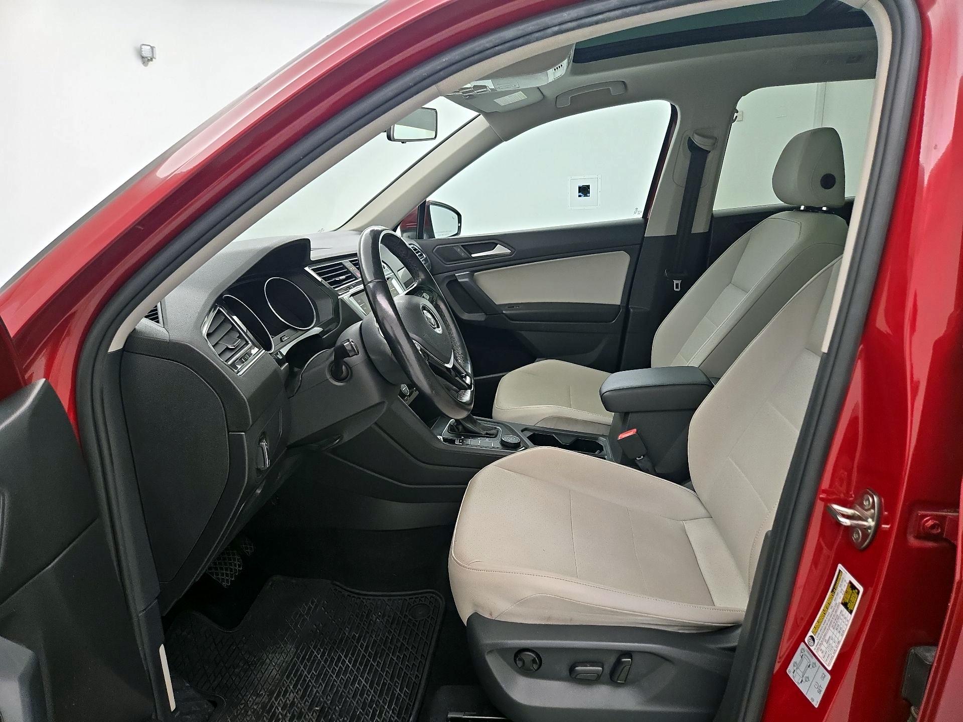 Thumbnail: 2019 Volkswagen Tiguan - 11