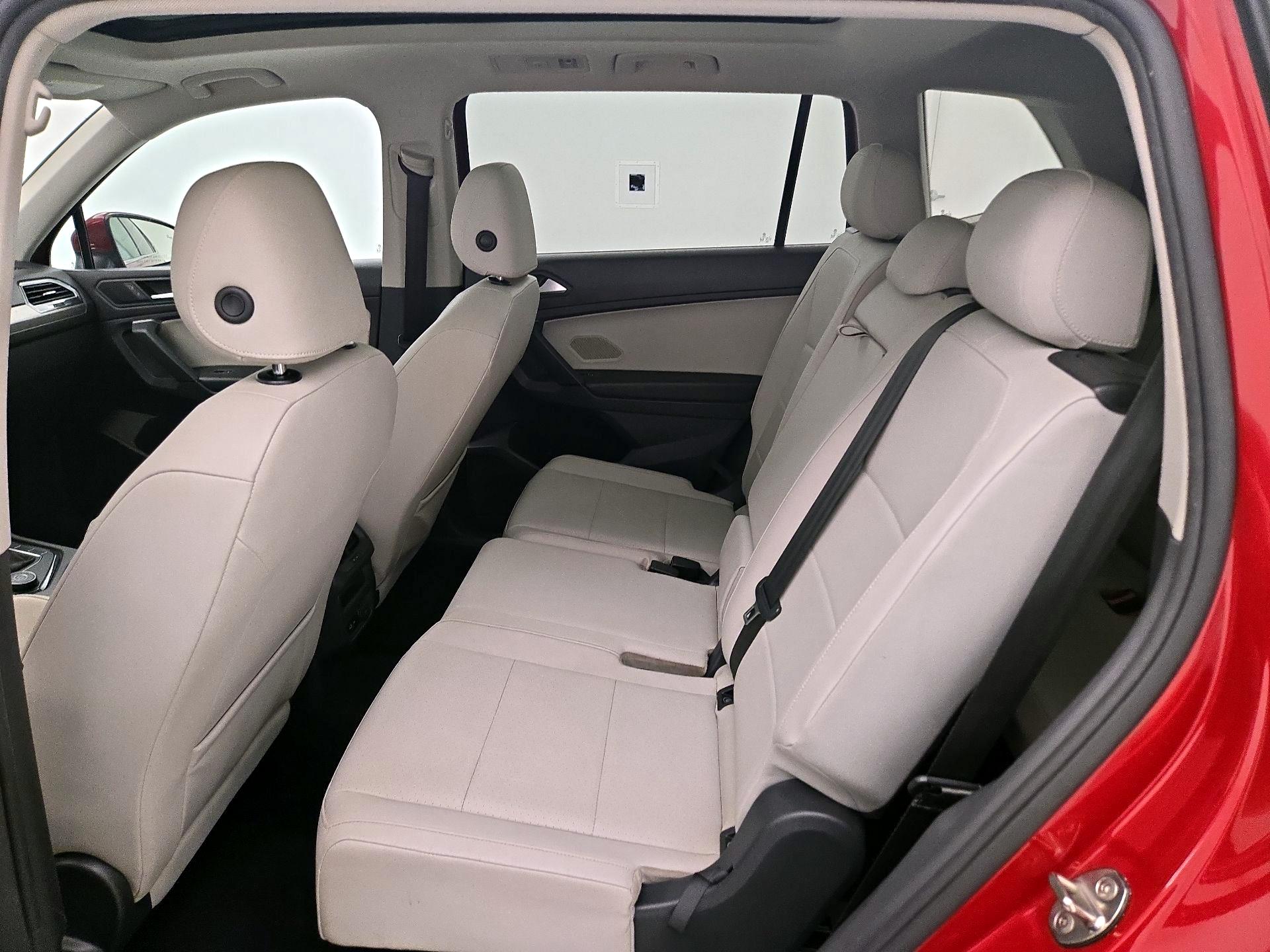 Thumbnail: 2019 Volkswagen Tiguan - 20