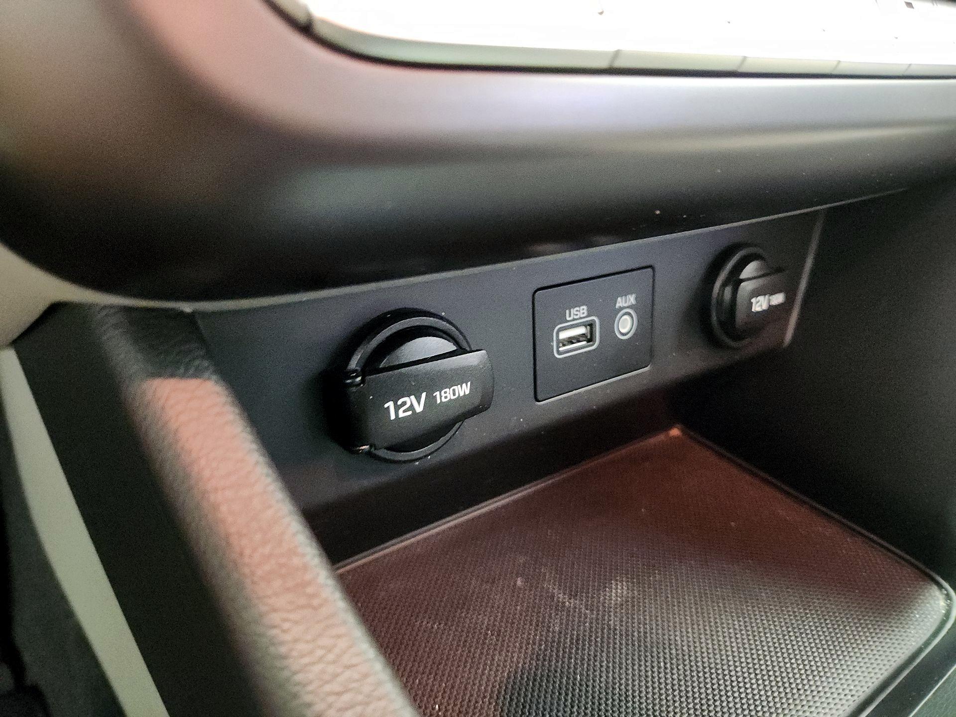 Thumbnail: 2019 Hyundai Sonata - 18