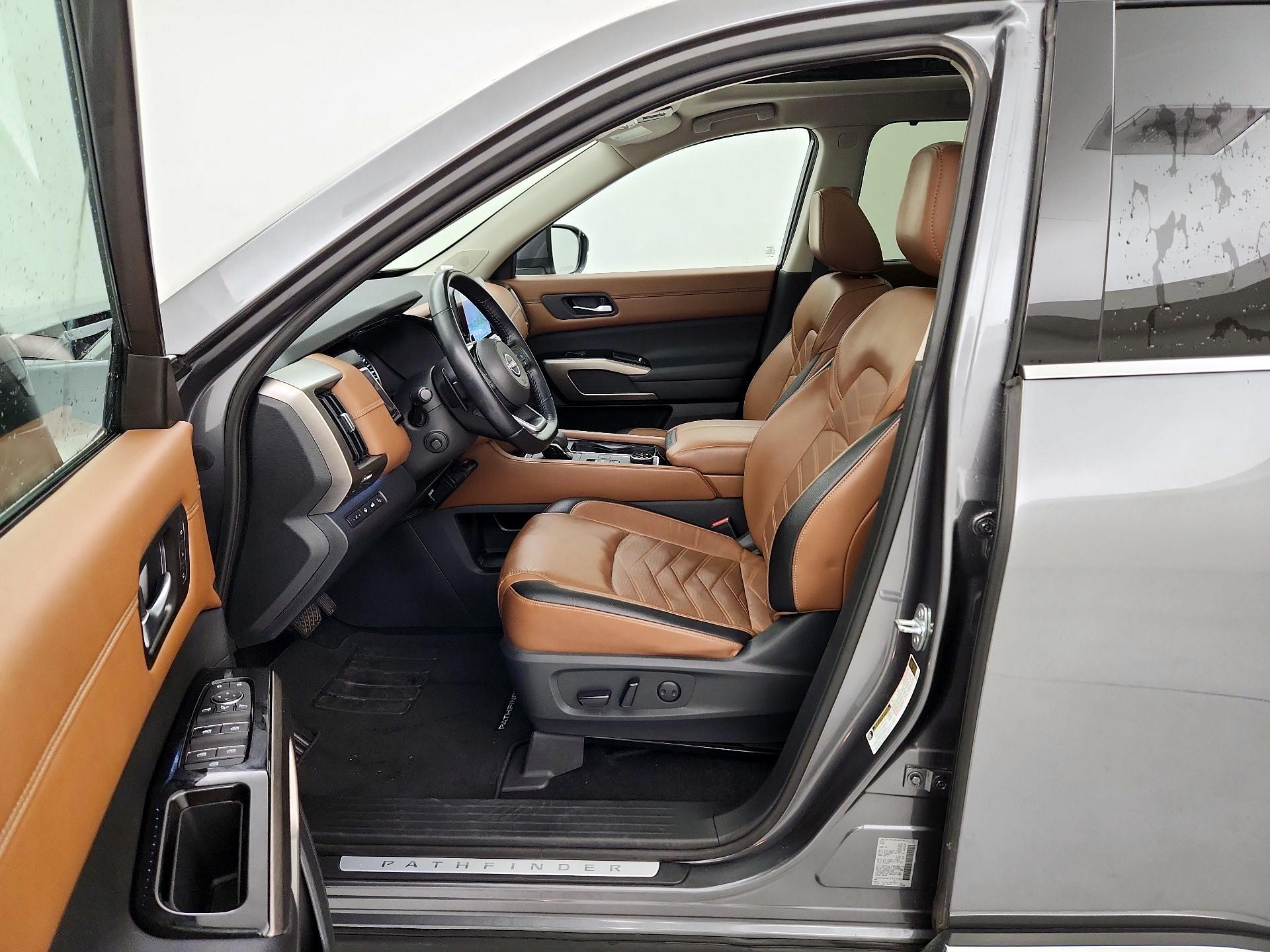 Thumbnail: 2022 Nissan Pathfinder - 11