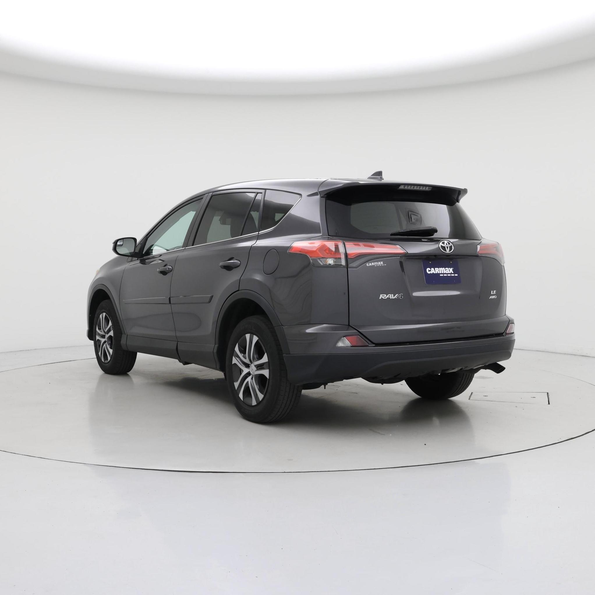 Thumbnail: 2017 Toyota RAV4 - 2