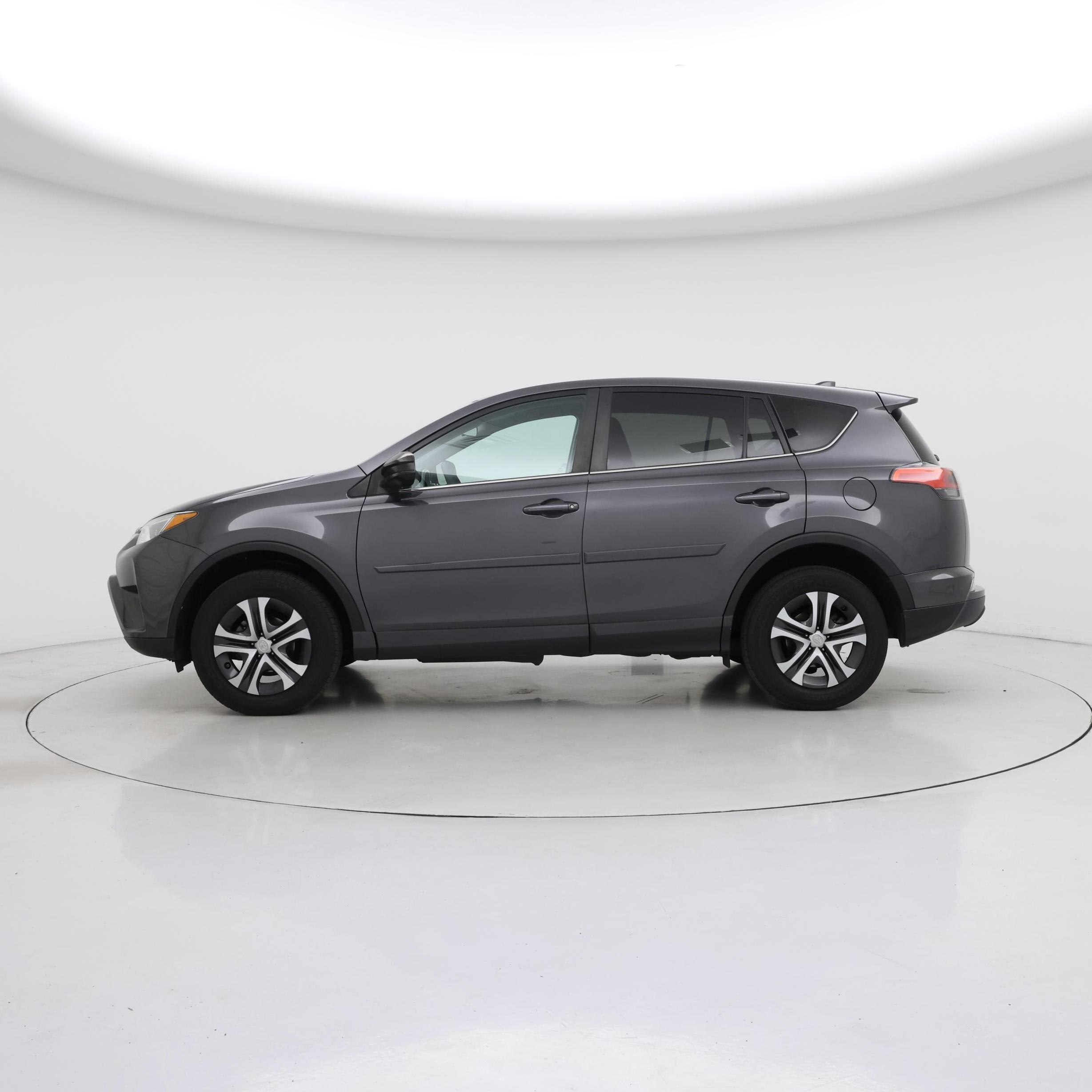 Thumbnail: 2017 Toyota RAV4 - 3