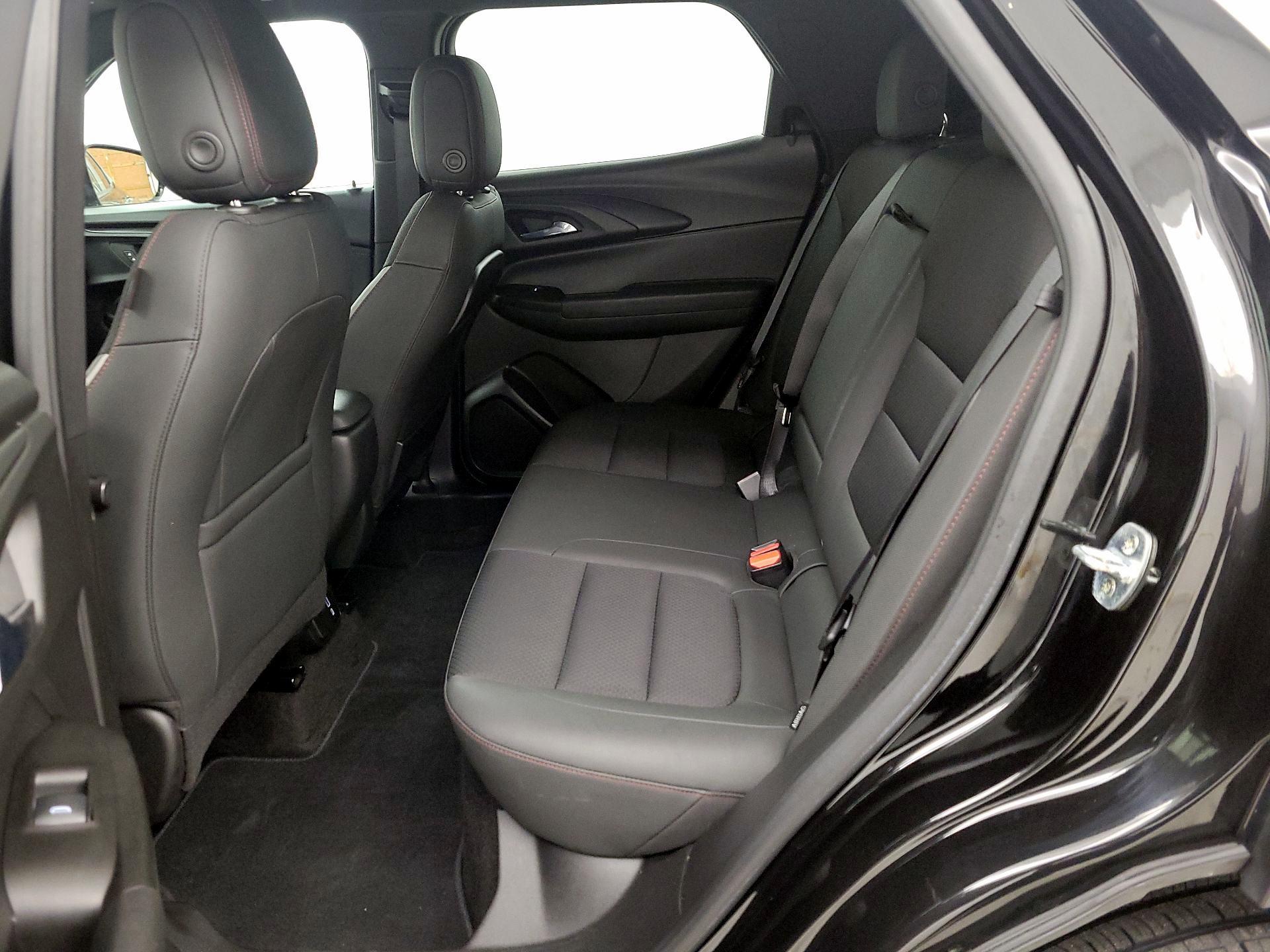 Thumbnail: 2021 Chevrolet TrailBlazer - 19