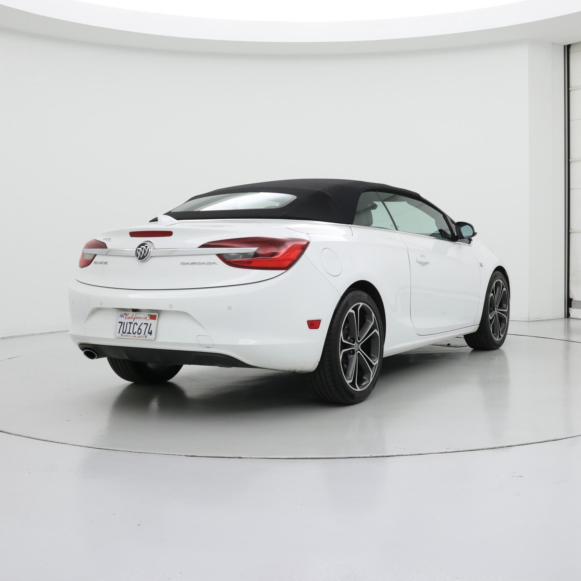 Thumbnail: 2016 Buick Cascada - 8