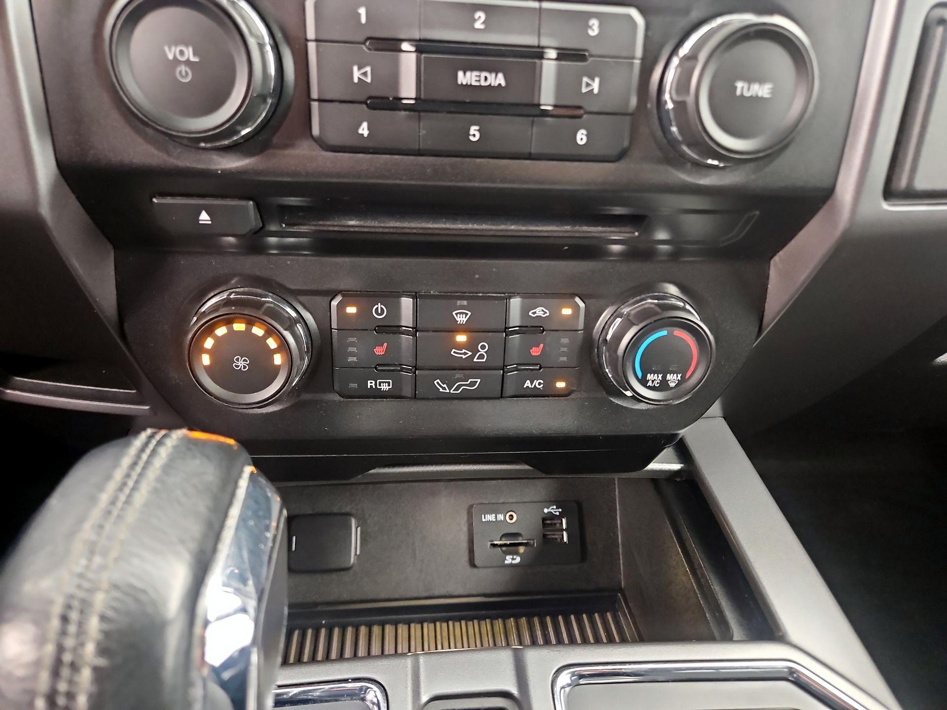 Thumbnail: 2015 Ford F-150 - 16