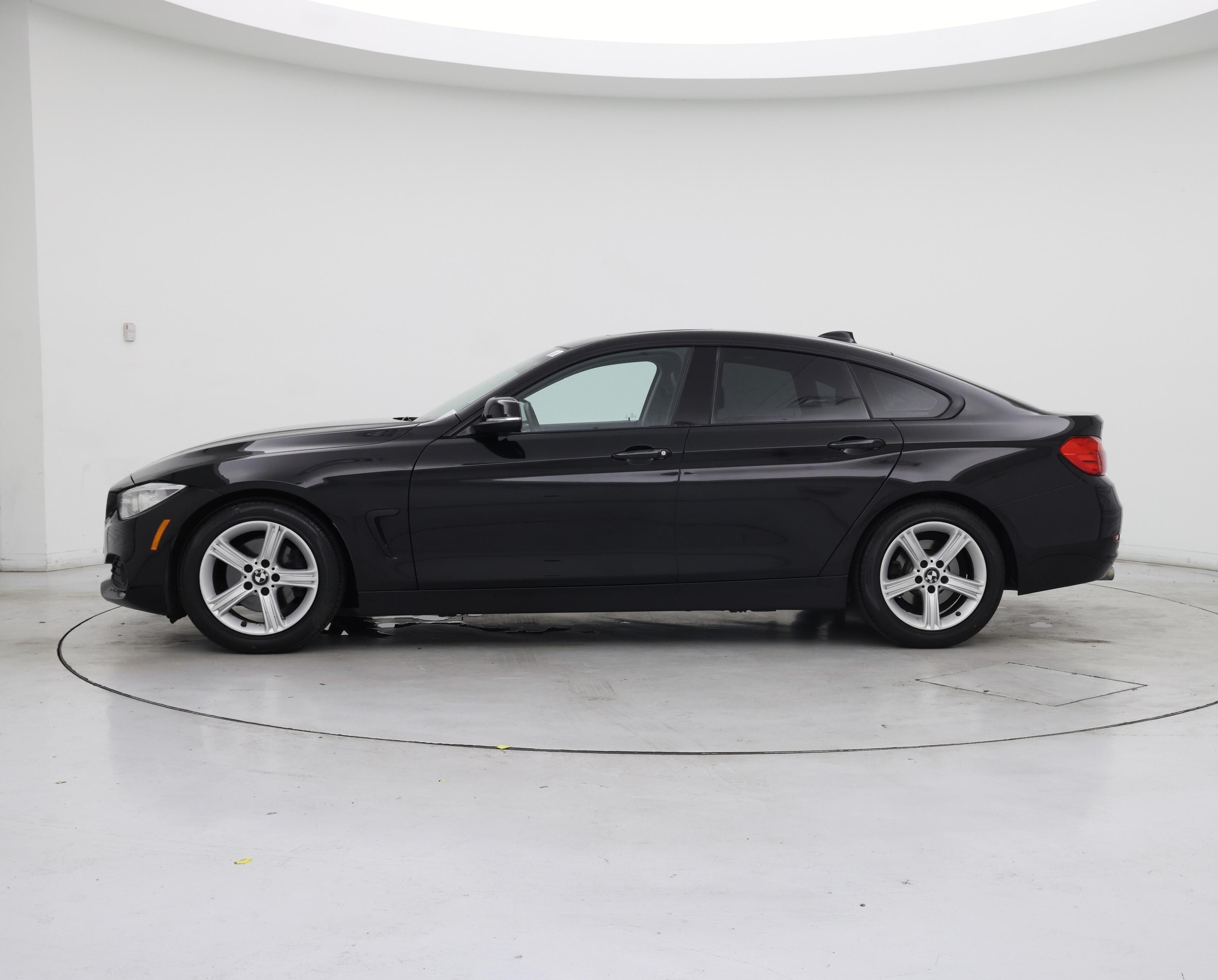 Thumbnail: 2015 BMW 4 Series - 3