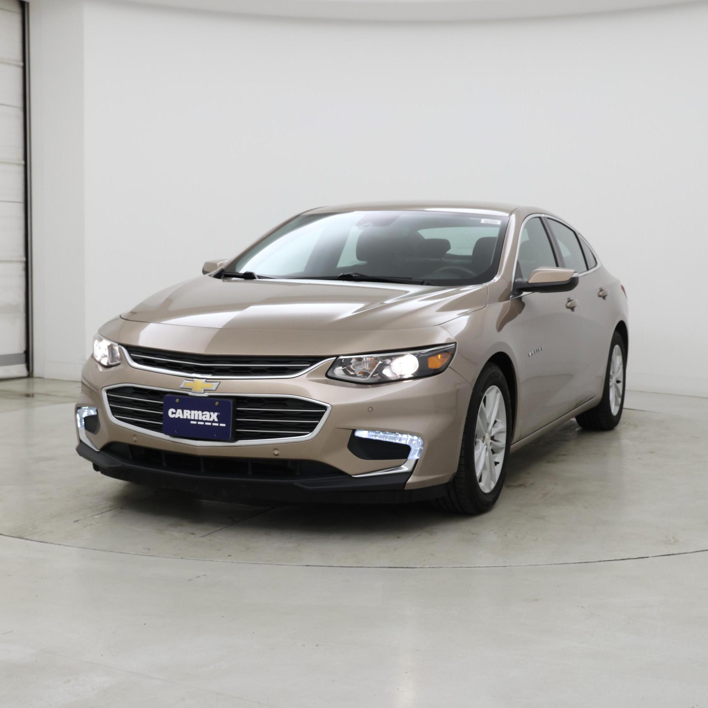 Thumbnail: 2018 Chevrolet Malibu - 4