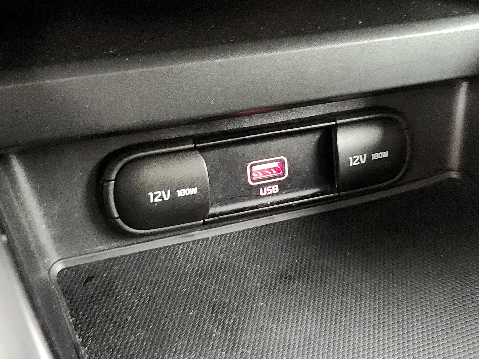 Thumbnail: 2020 Kia Soul - 16