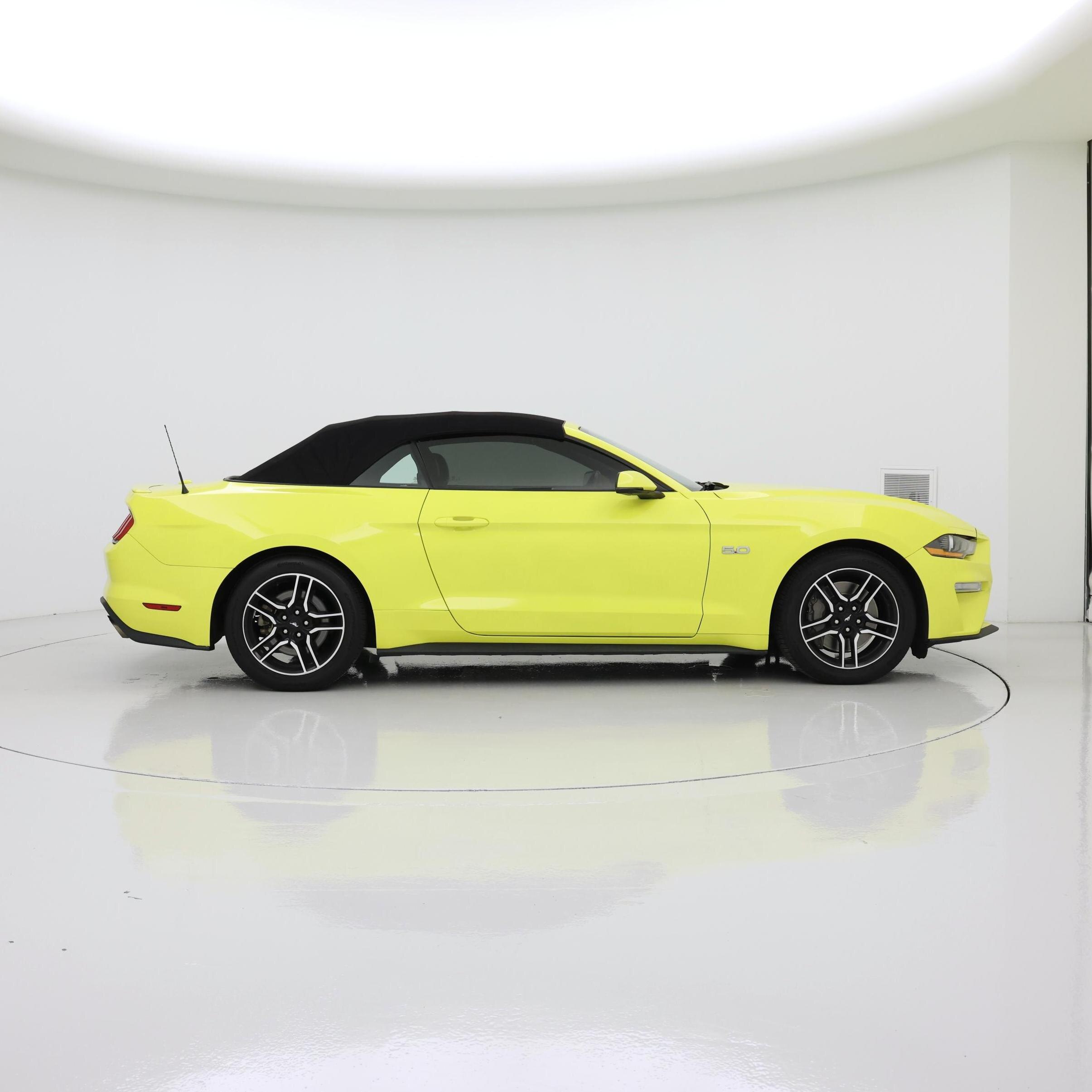 Thumbnail: 2021 Ford Mustang - 7