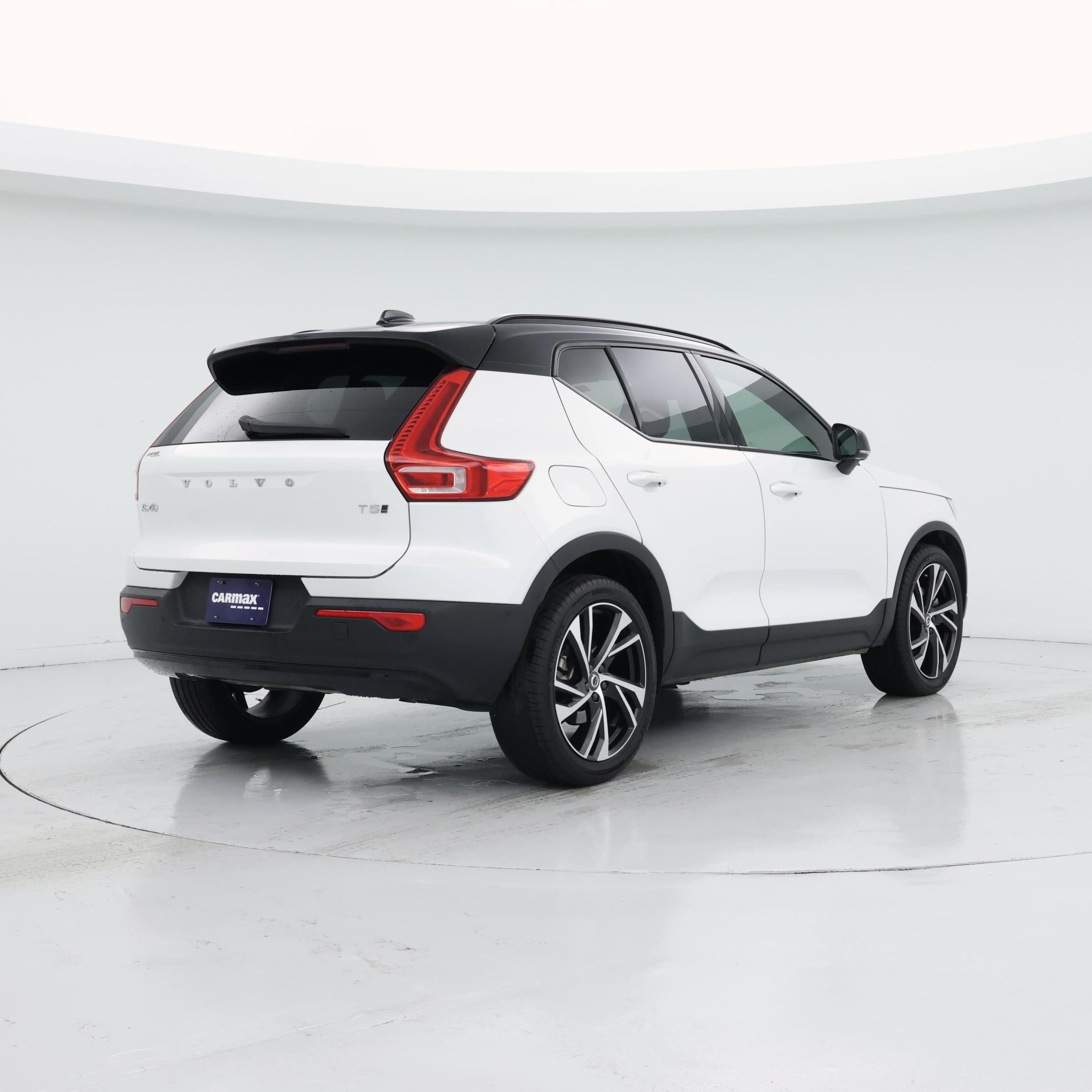 Thumbnail: 2021 Volvo XC40 - 8