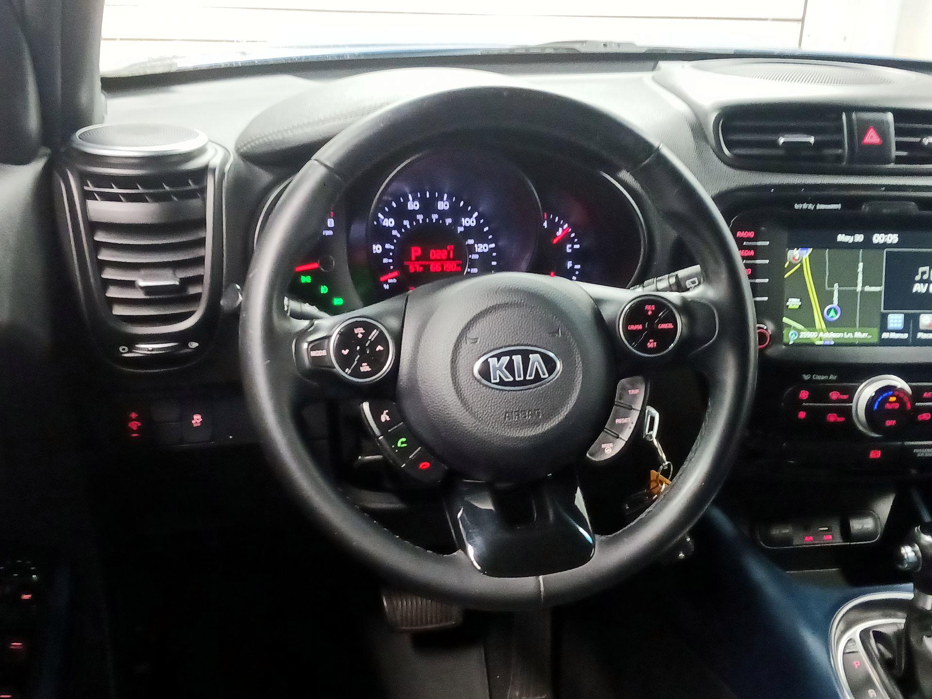 Thumbnail: 2015 Kia Soul - 8