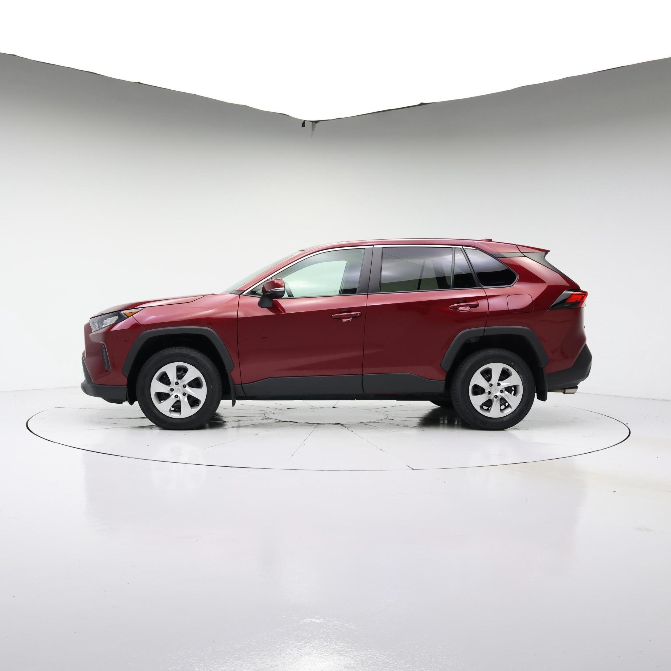 Thumbnail: 2022 Toyota RAV4 - 3