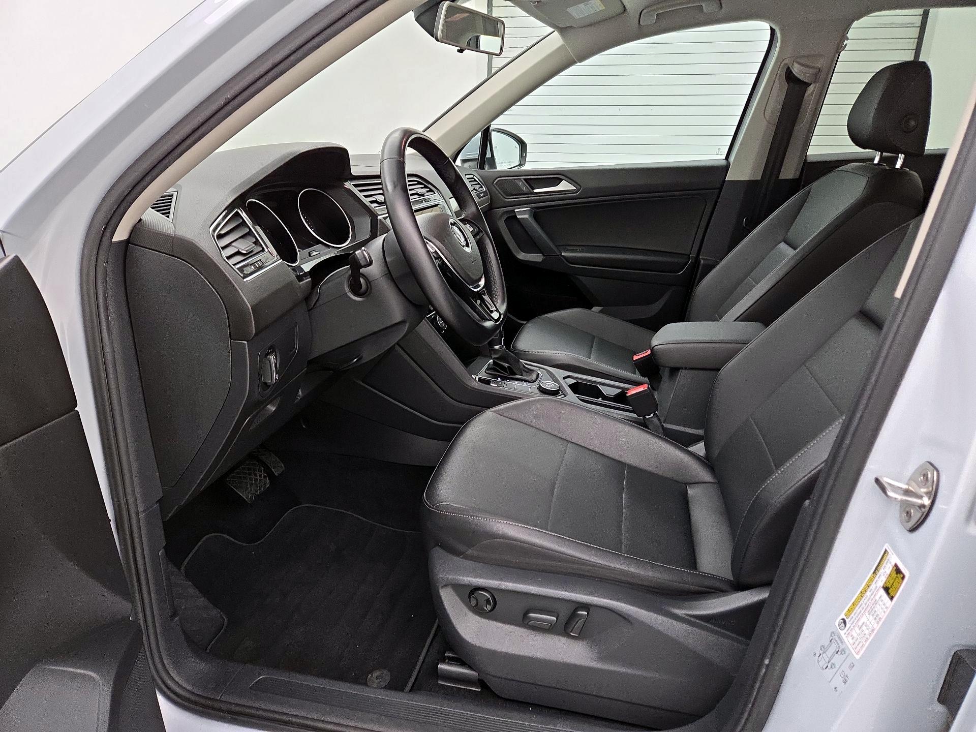 Thumbnail: 2019 Volkswagen Tiguan - 11
