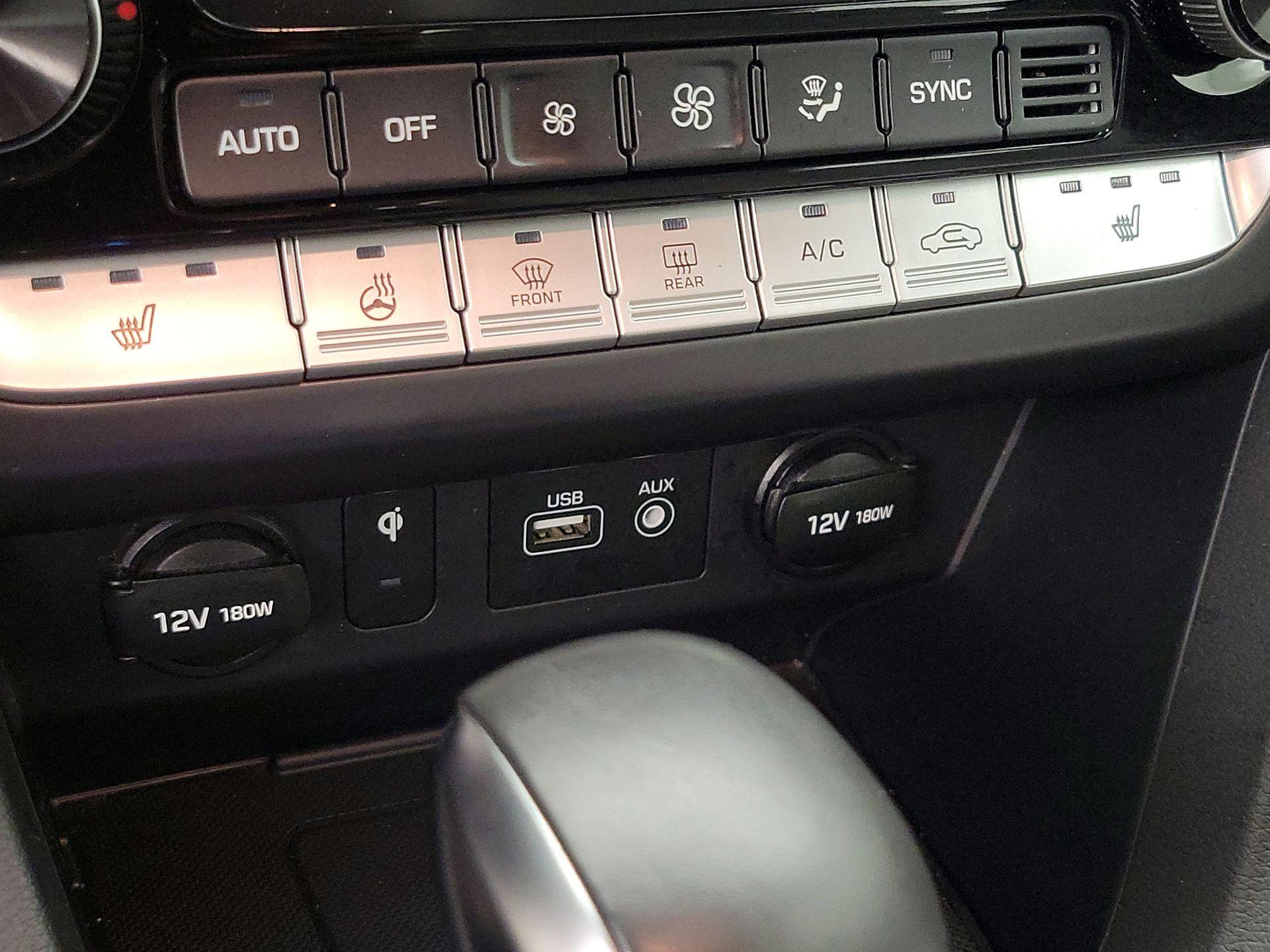Thumbnail: 2019 Hyundai Sonata - 18