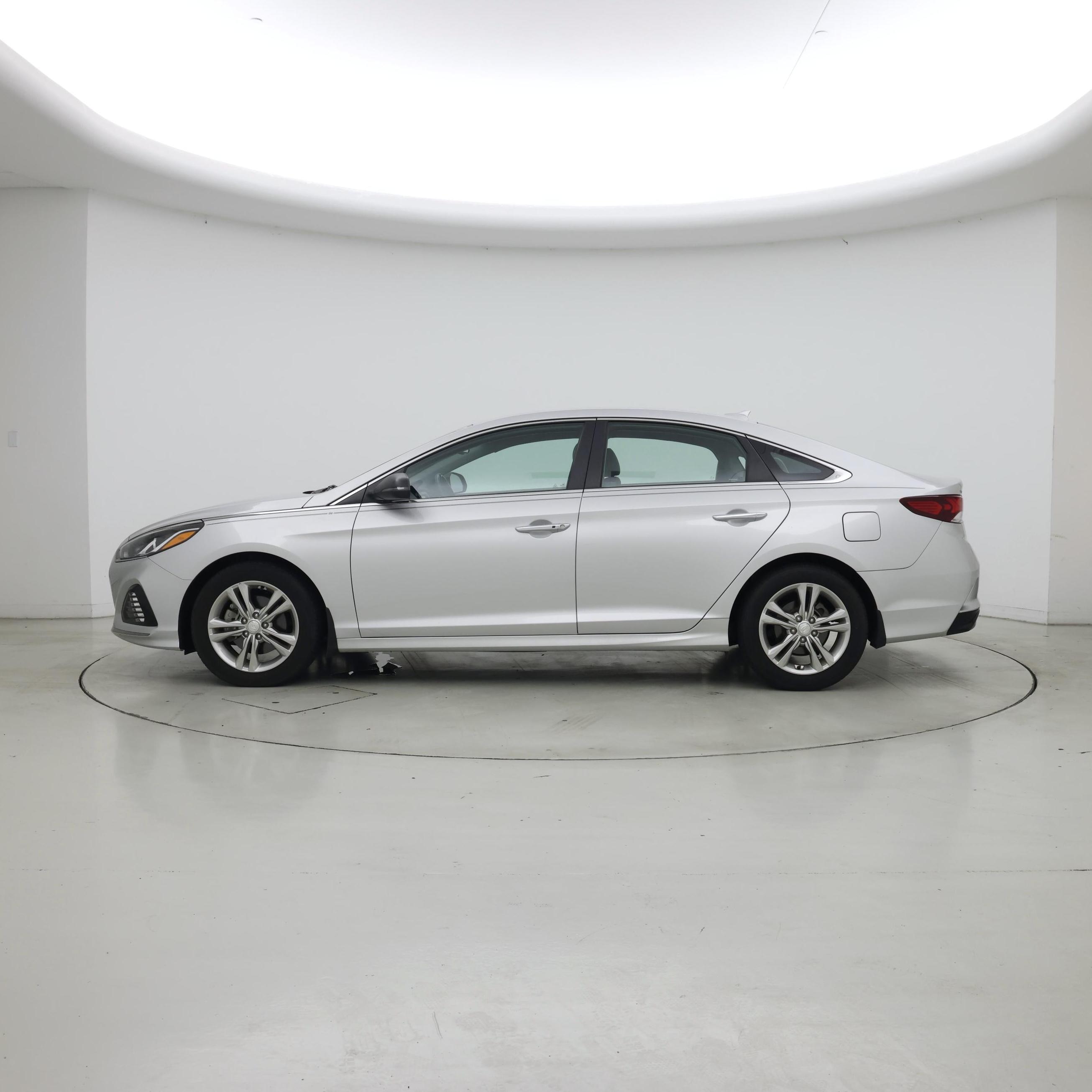 Thumbnail: 2019 Hyundai Sonata - 3