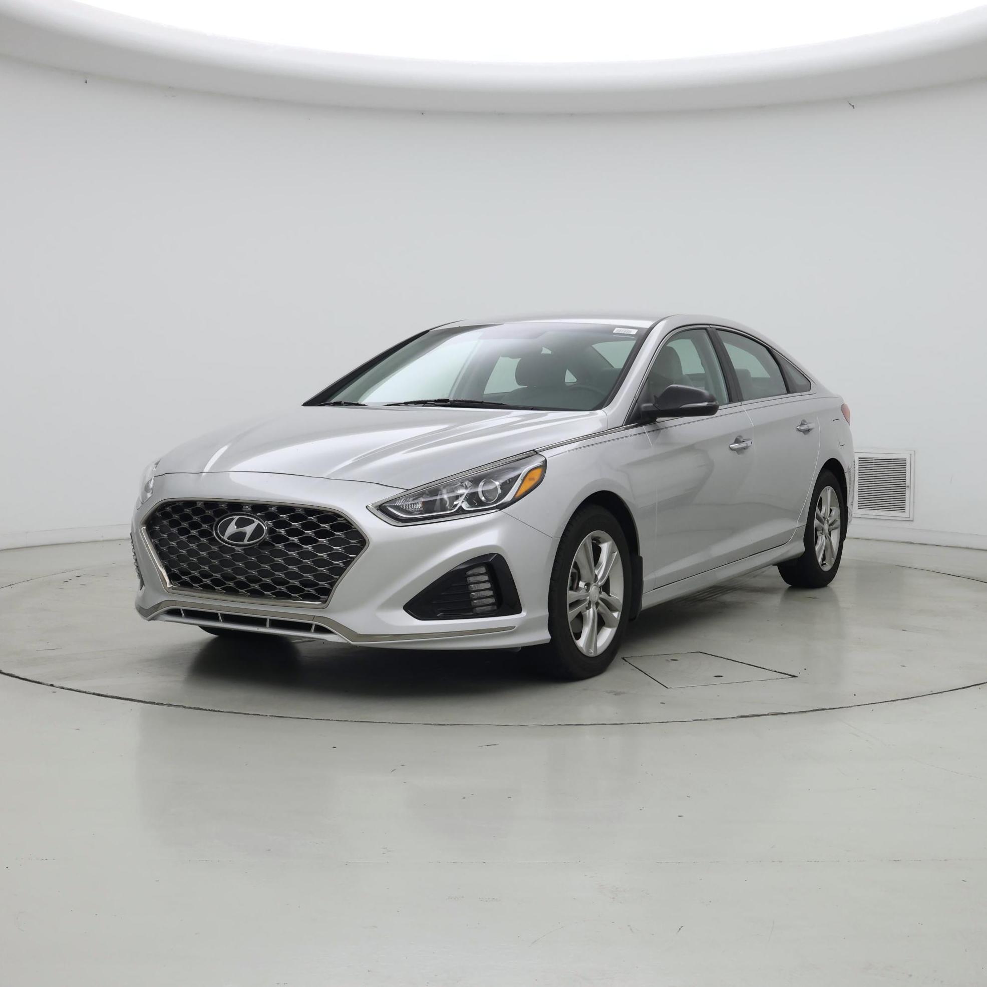 Thumbnail: 2019 Hyundai Sonata - 4