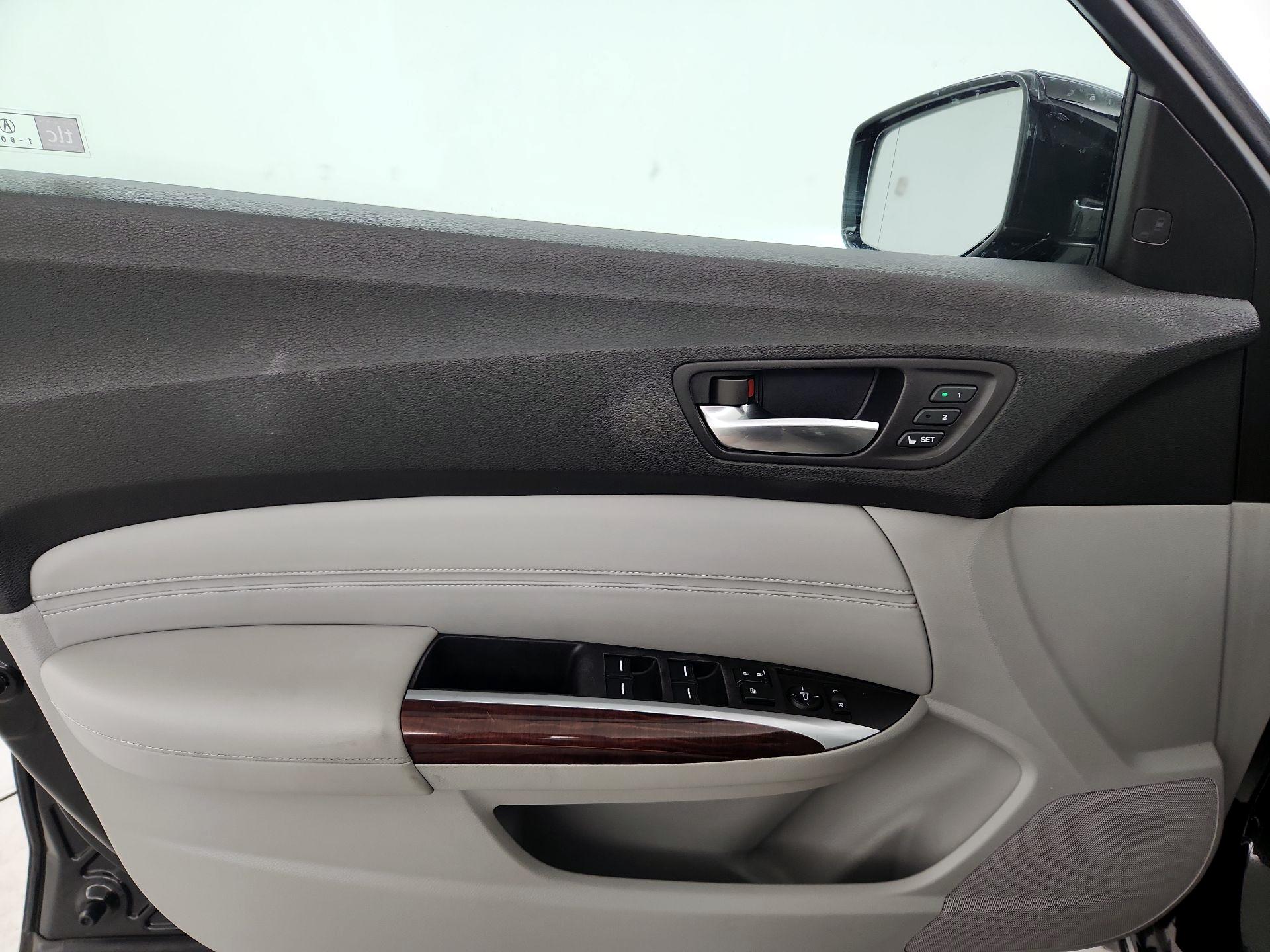 Thumbnail: 2015 Acura TLX - 12