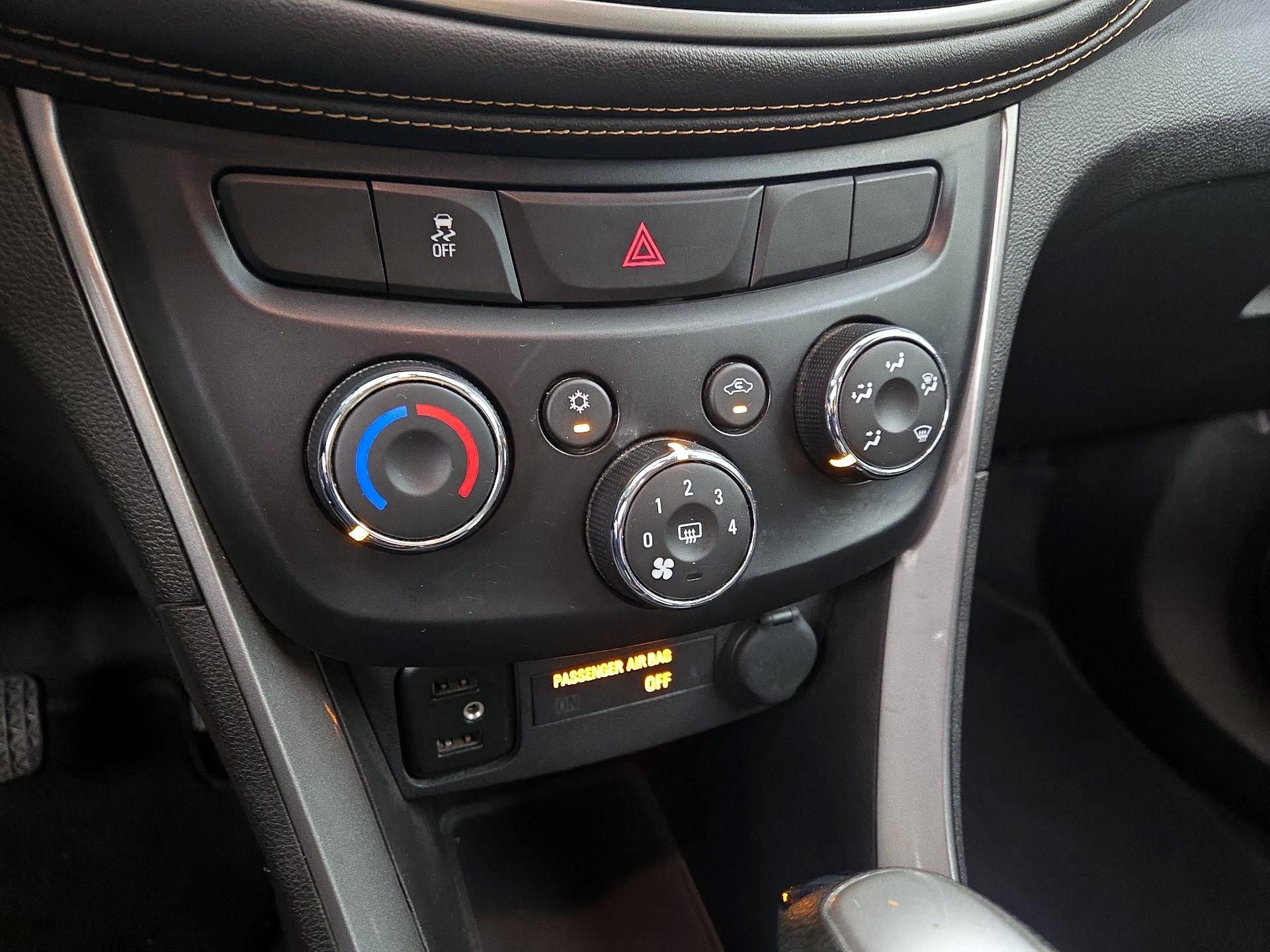Thumbnail: 2018 Chevrolet Trax - 16