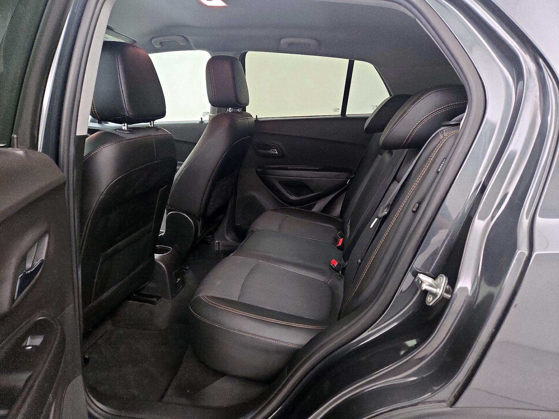 Thumbnail: 2018 Chevrolet Trax - 19