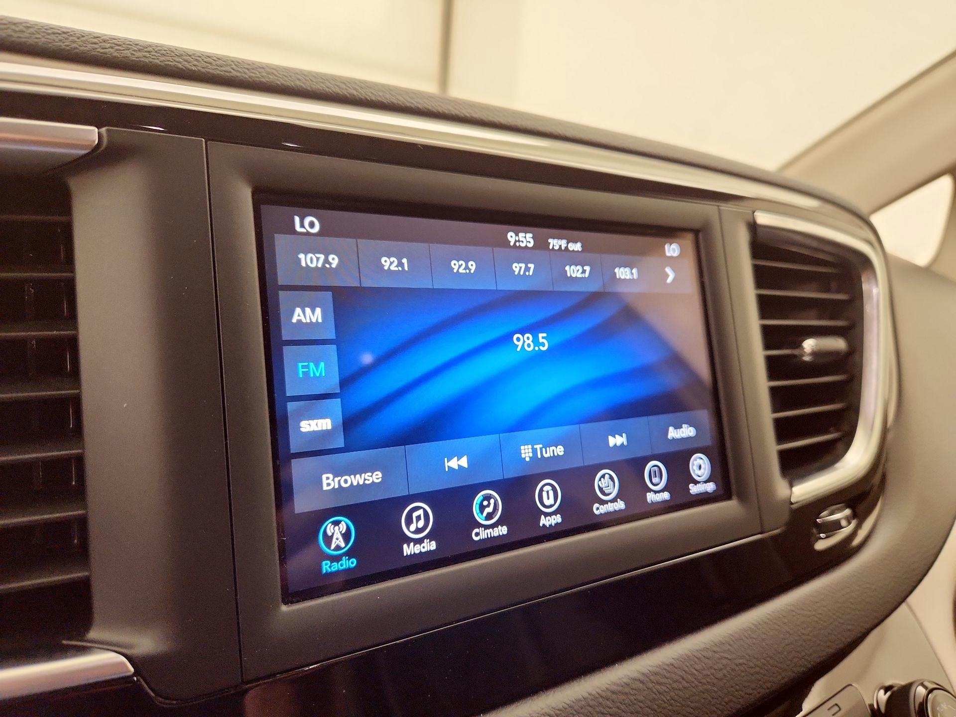 Thumbnail: 2020 Chrysler Pacifica - 15