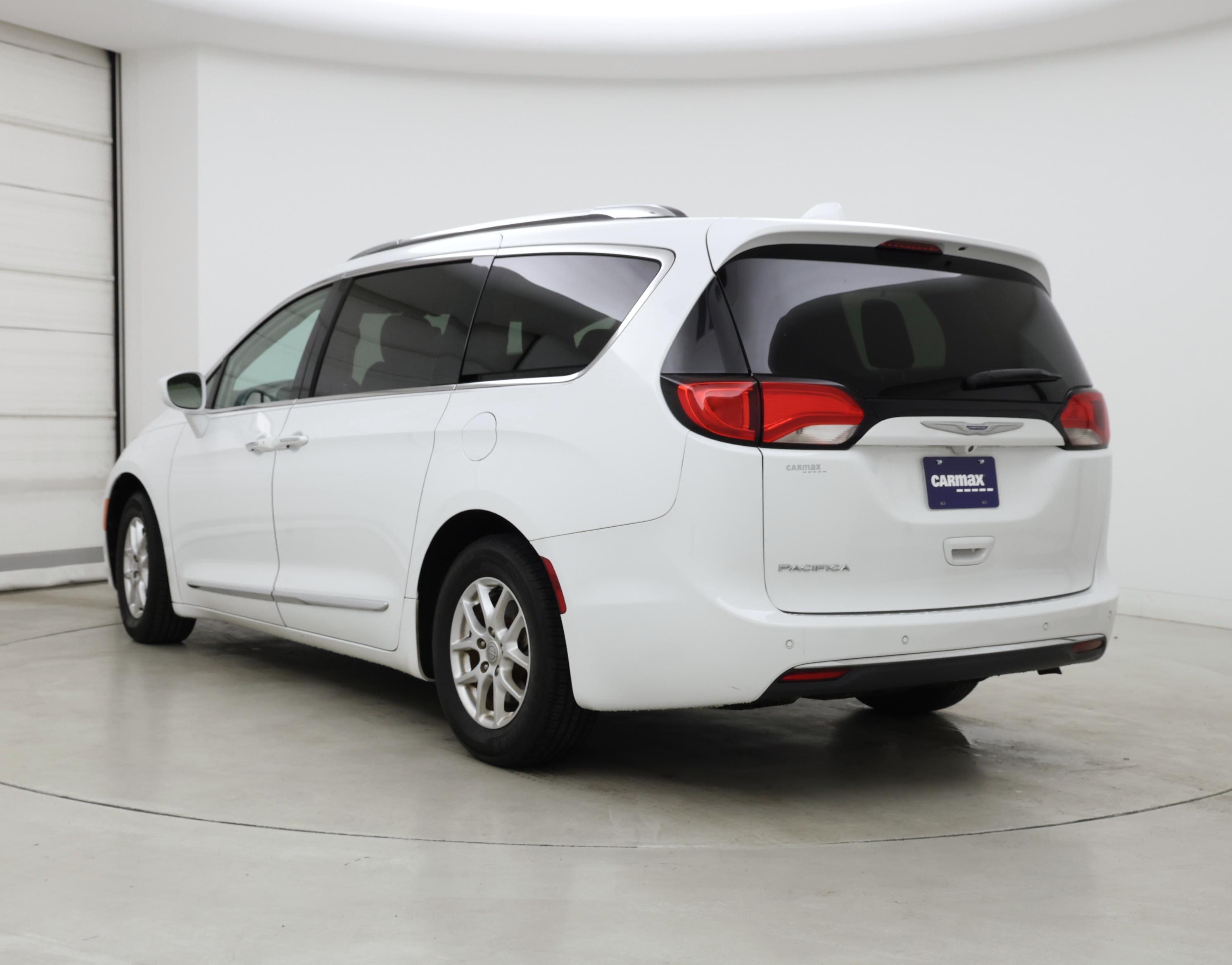 Thumbnail: 2020 Chrysler Pacifica - 2