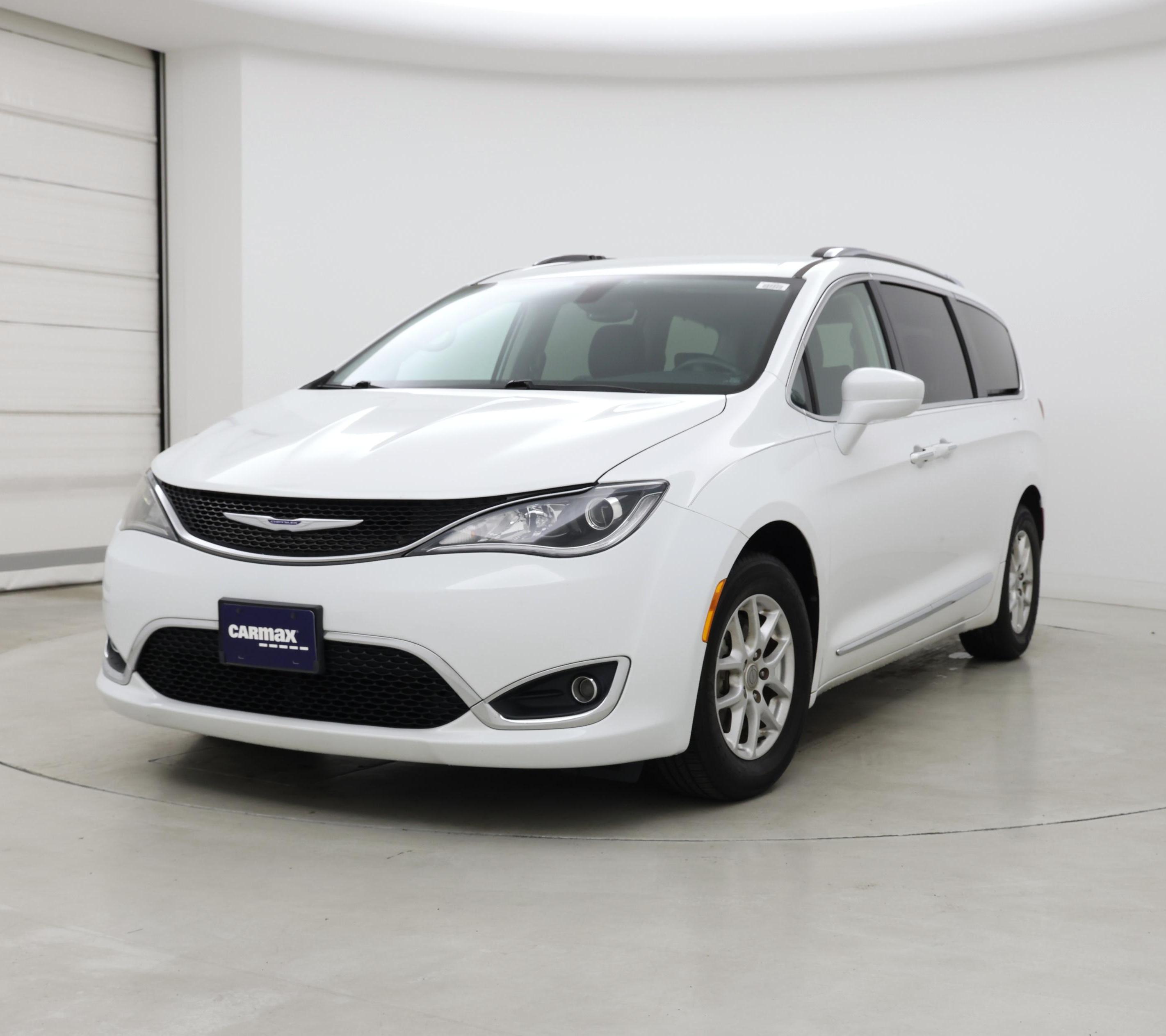 Thumbnail: 2020 Chrysler Pacifica - 4