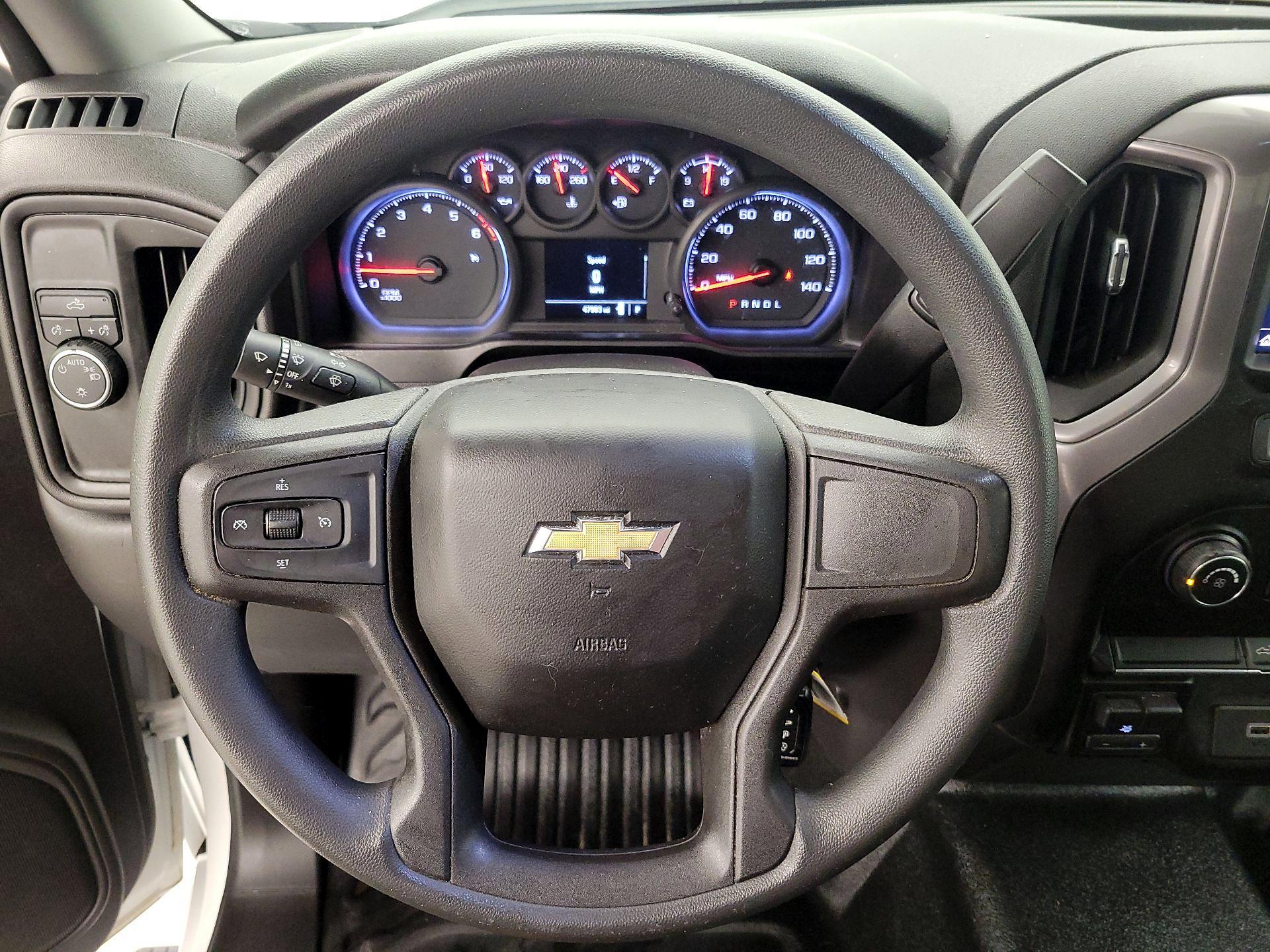 Thumbnail: 2020 Chevrolet Silverado 1500 - 10