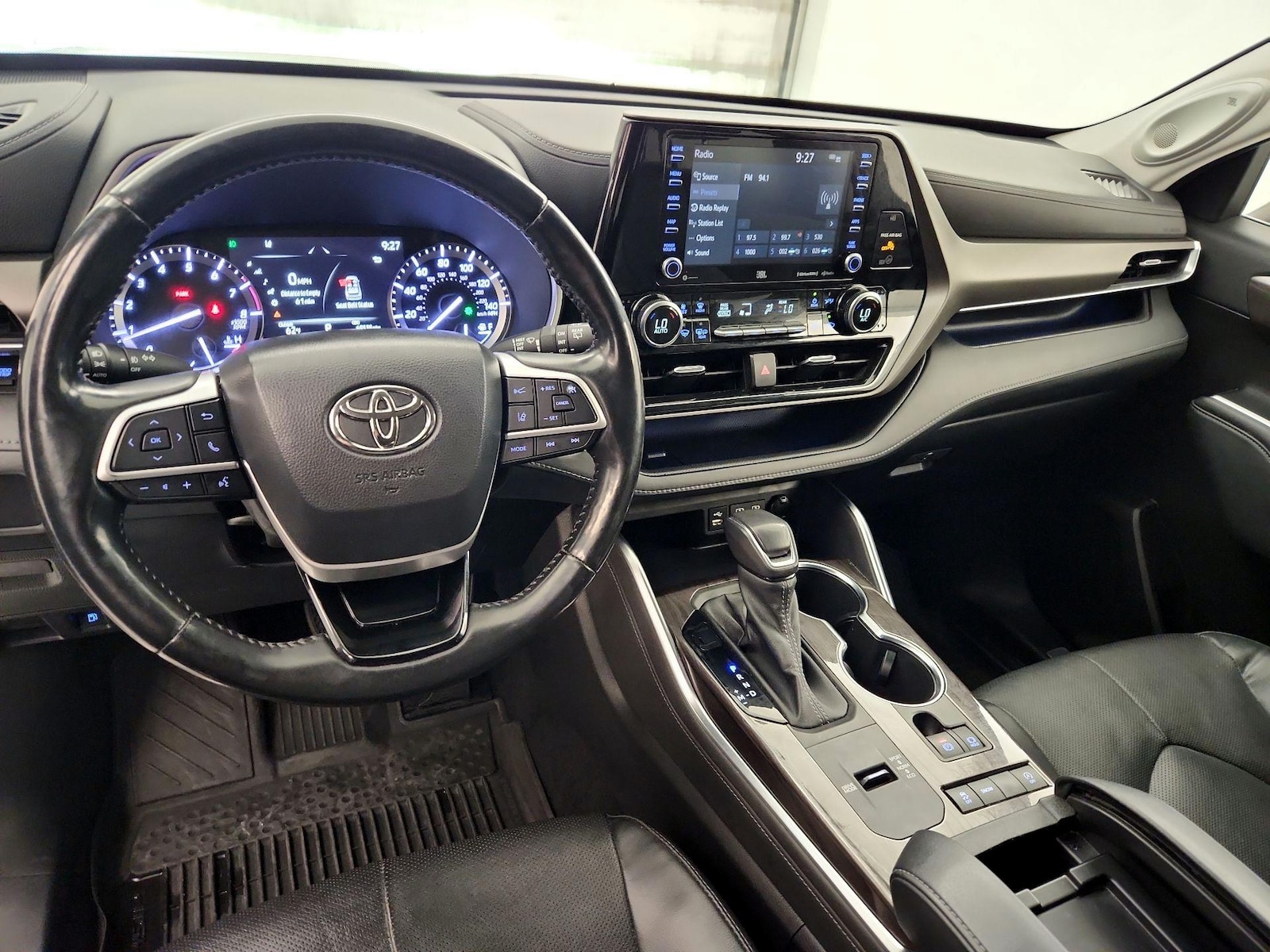 2022 Toyota Highlander Limited - Photo 10