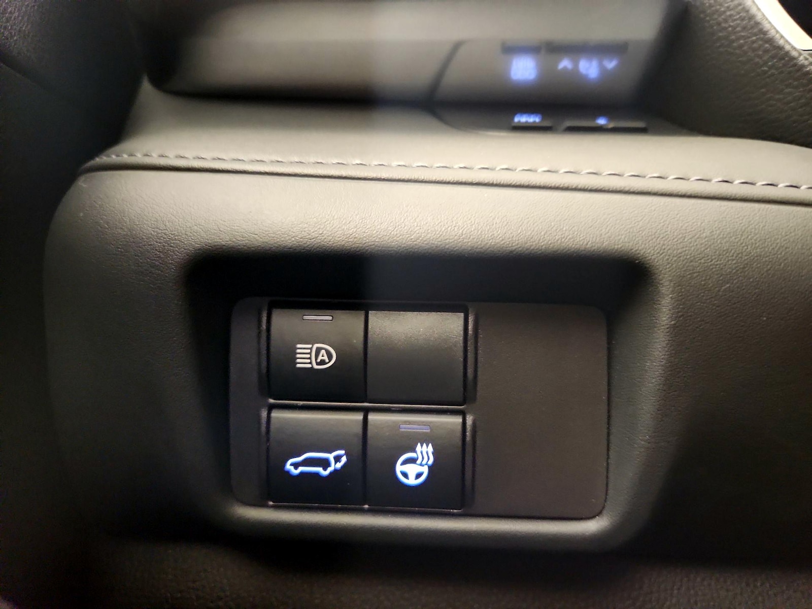 2022 Toyota Highlander Limited - Photo 14