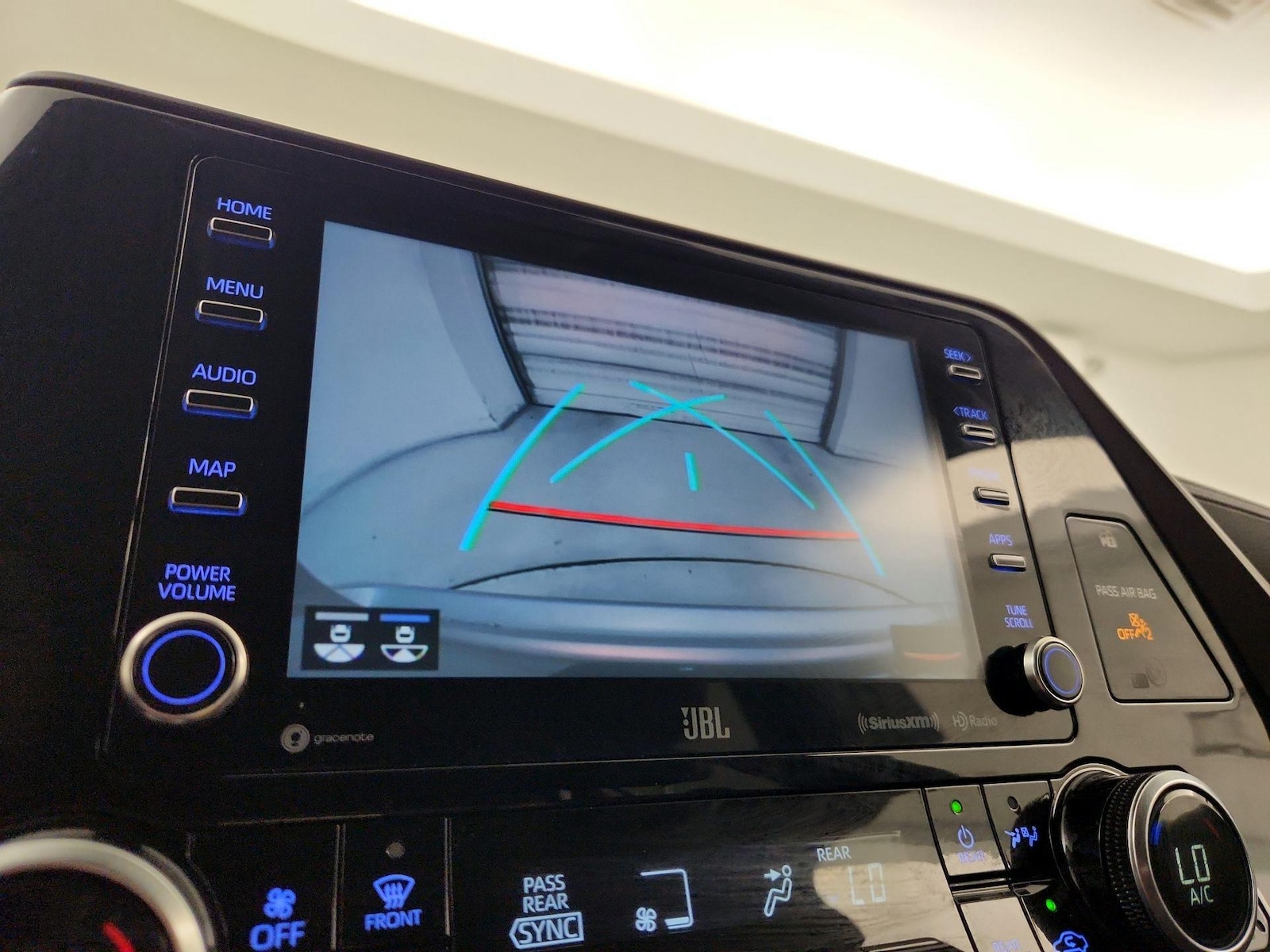 2022 Toyota Highlander Limited - Photo 15