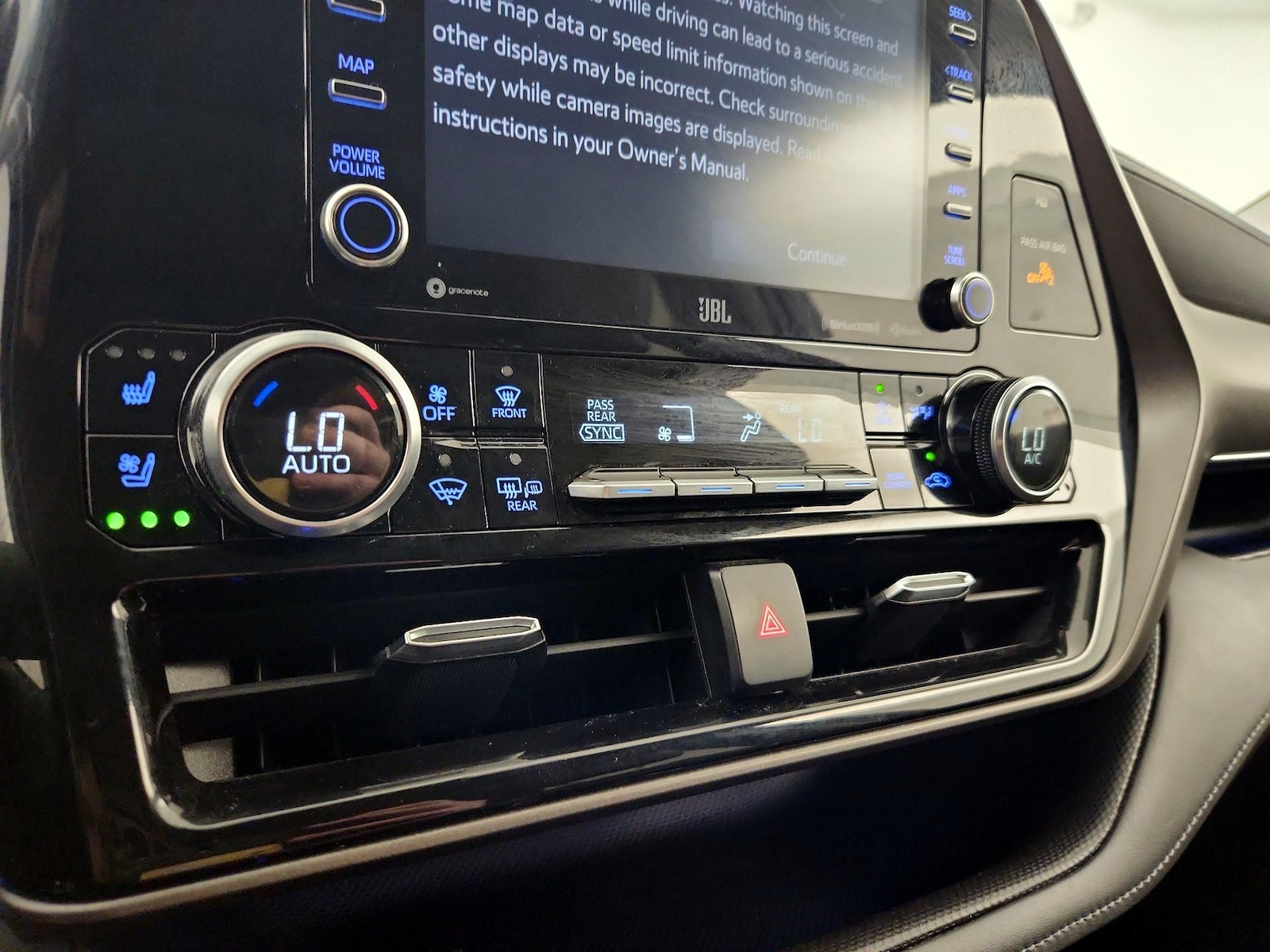 2022 Toyota Highlander Limited - Photo 17