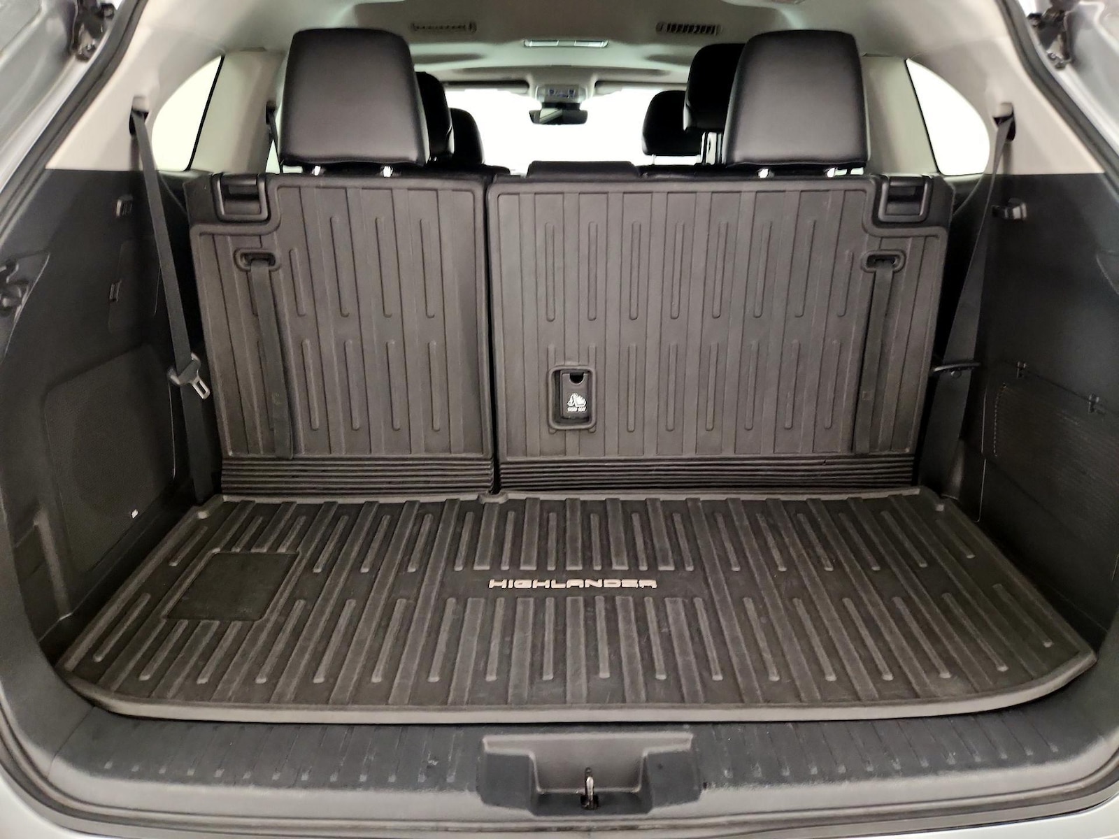 2022 Toyota Highlander Limited - Photo 23