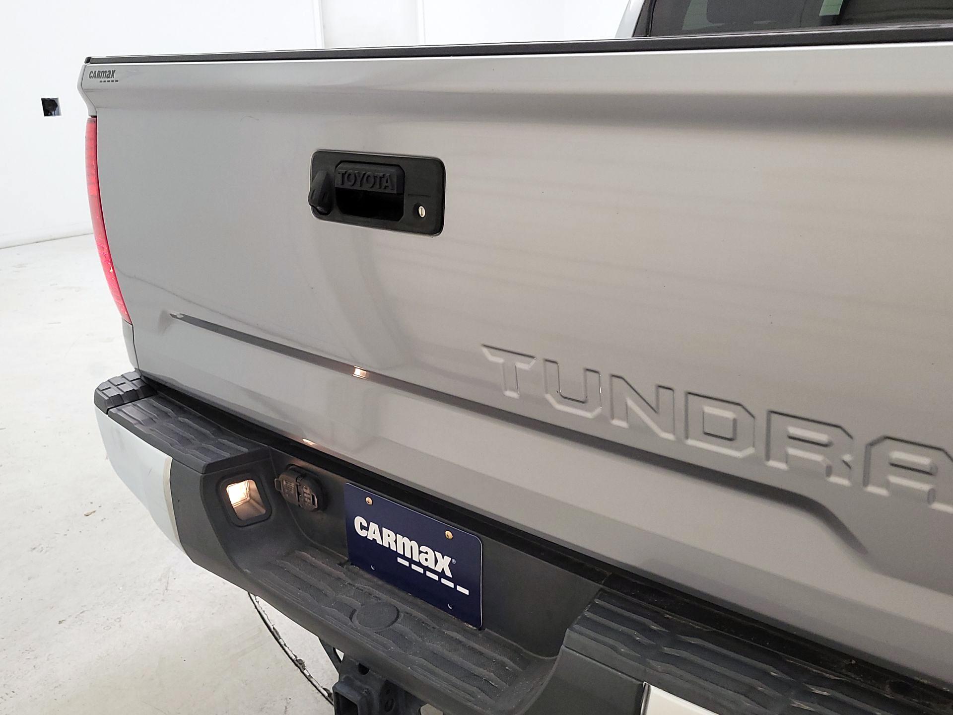 Thumbnail: 2017 Toyota Tundra - 6