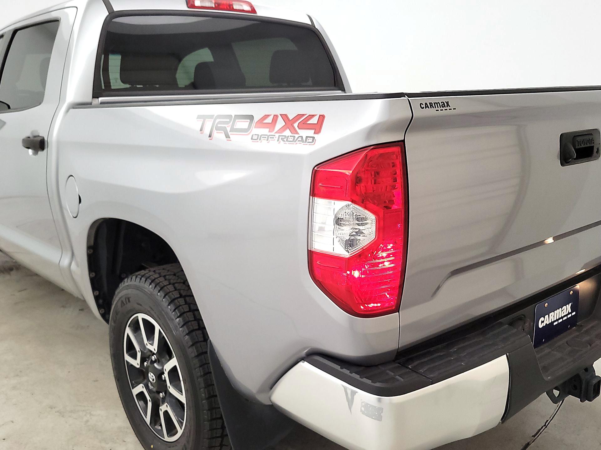 Thumbnail: 2017 Toyota Tundra - 7