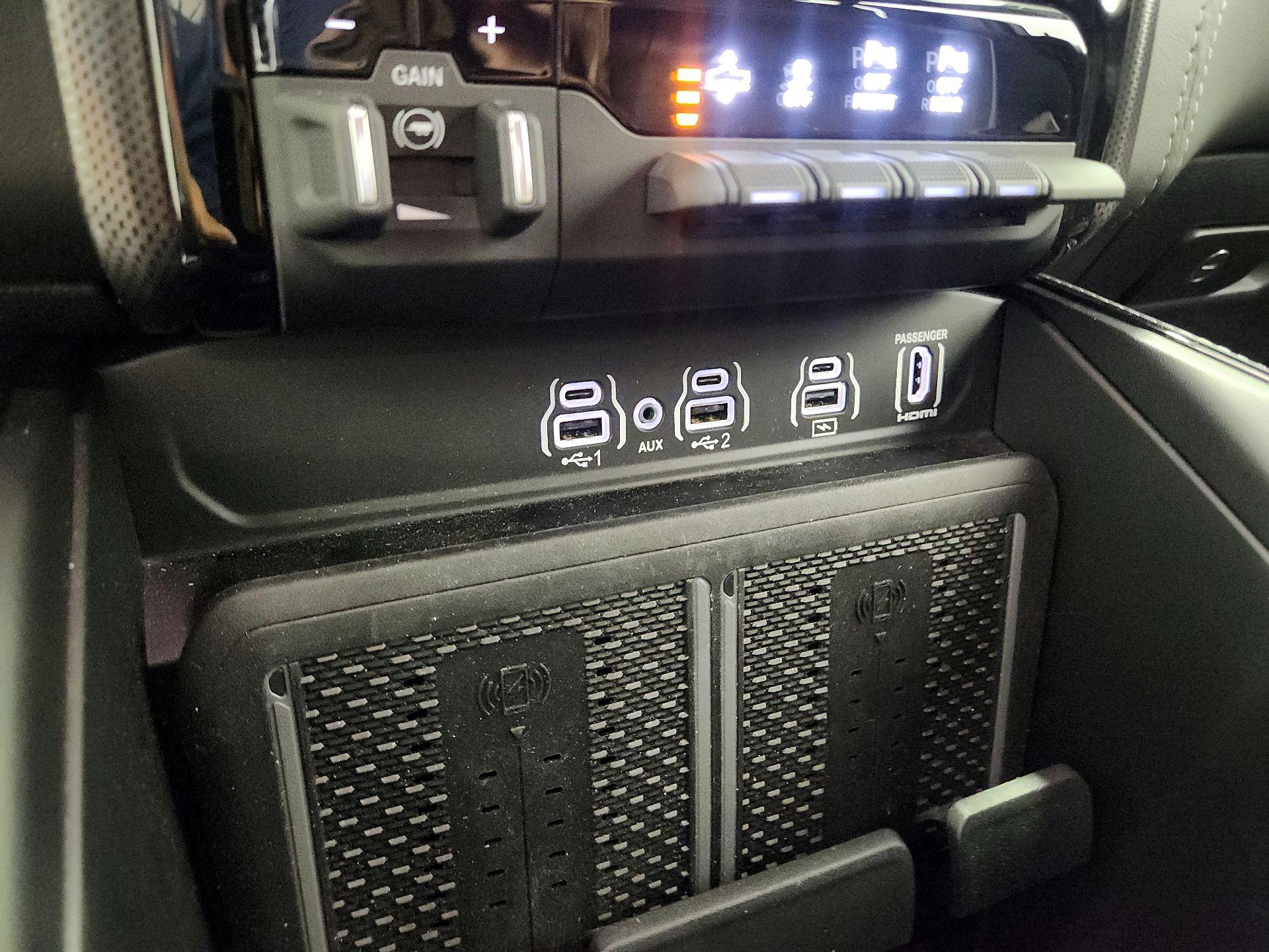 Thumbnail: 2025 RAM 1500 - 19