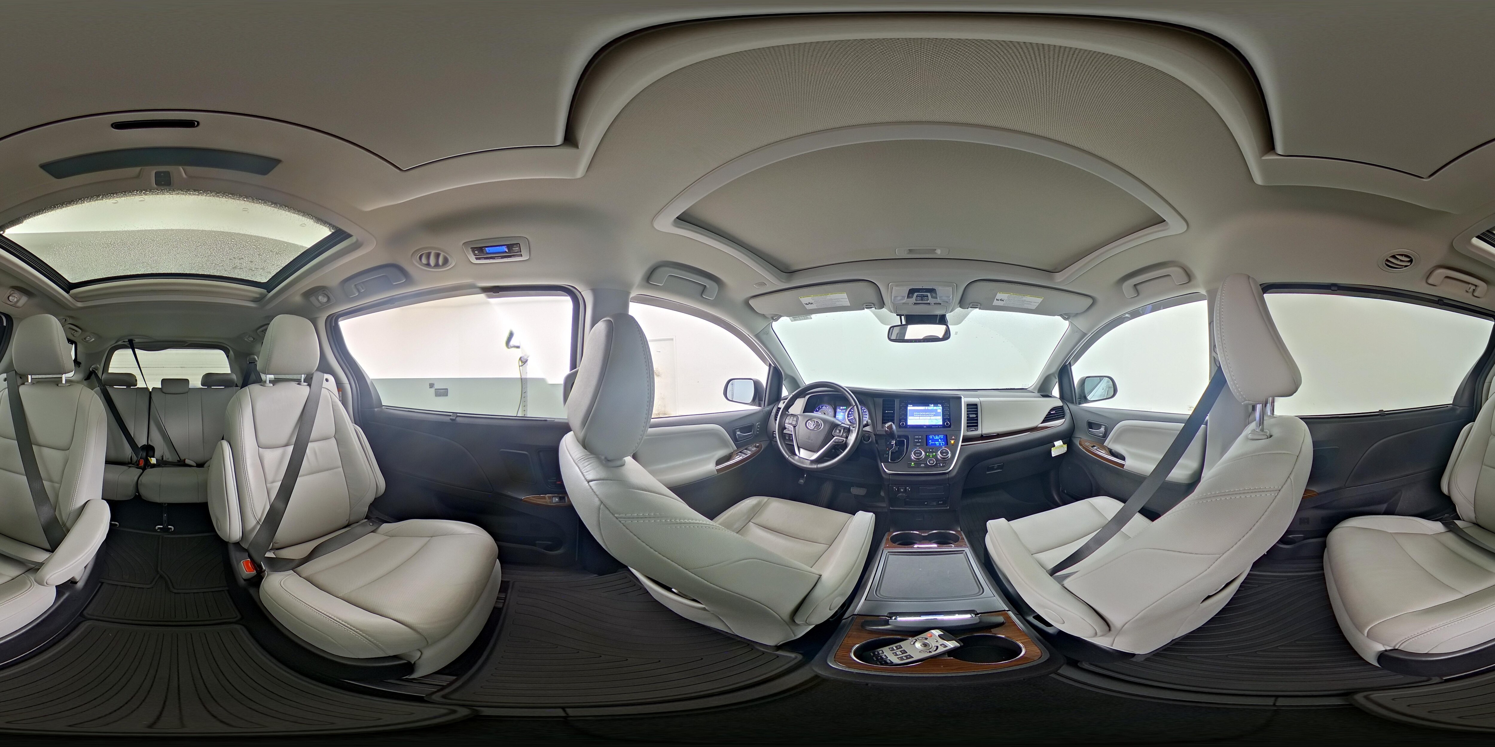 2019 Toyota Sienna Limited - Photo 26