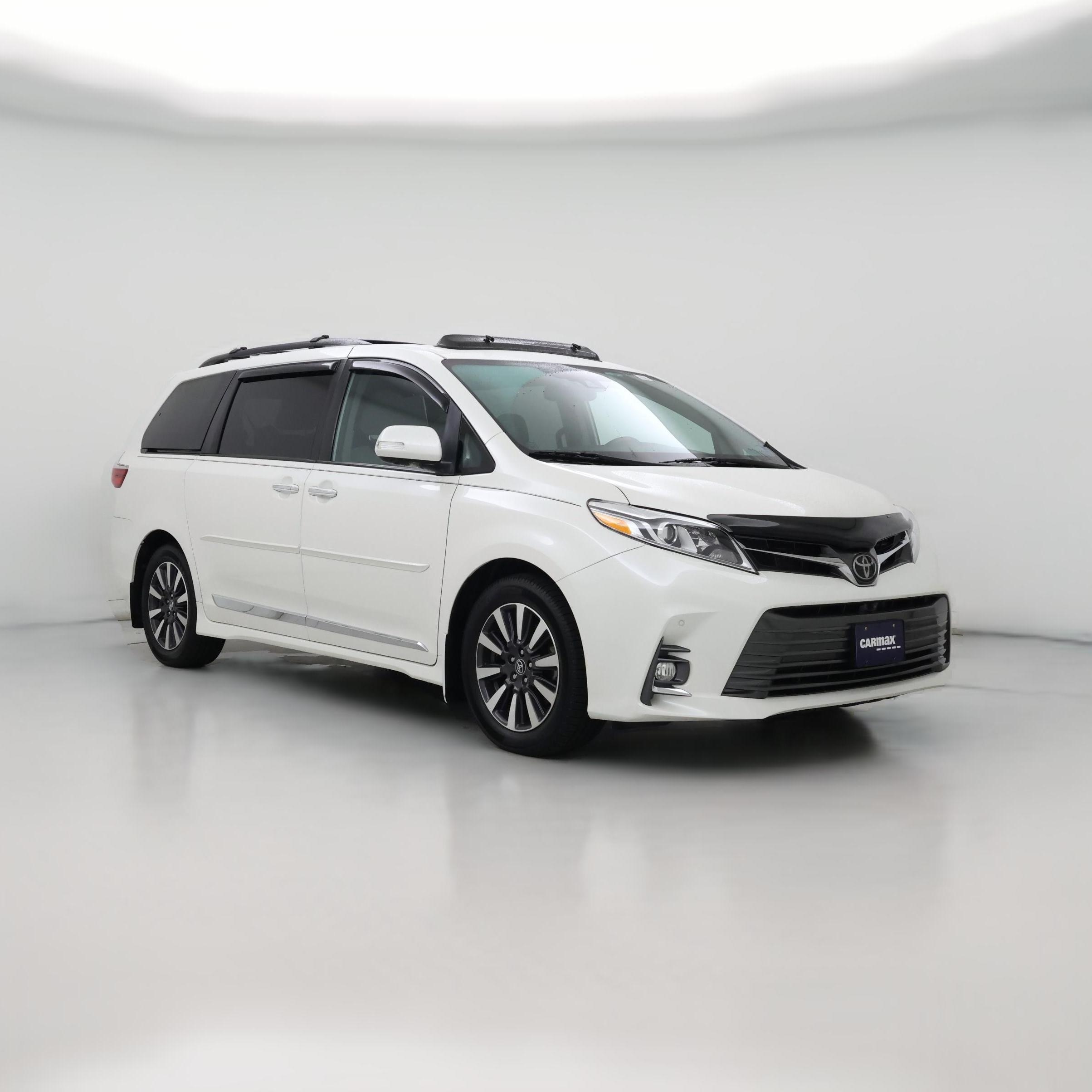 Thumbnail: 2019 Toyota Sienna - 1