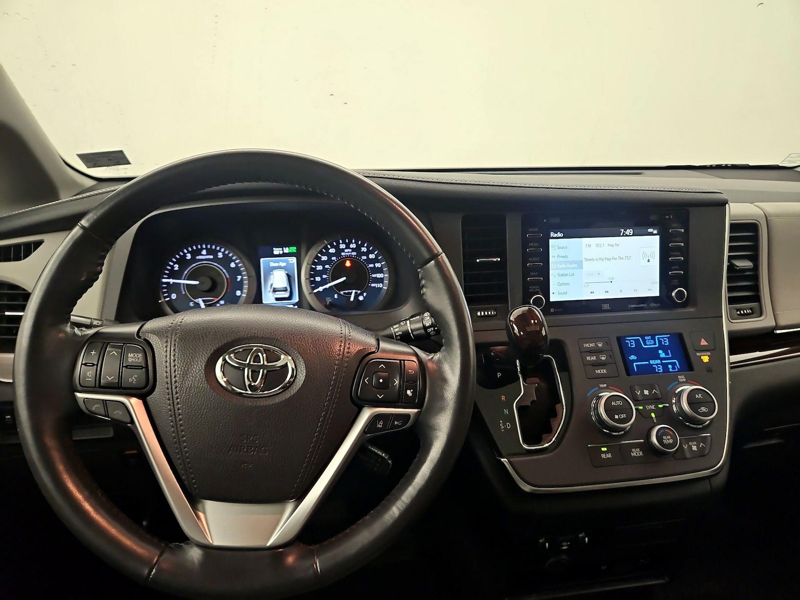 2019 Toyota Sienna Limited - Photo 10