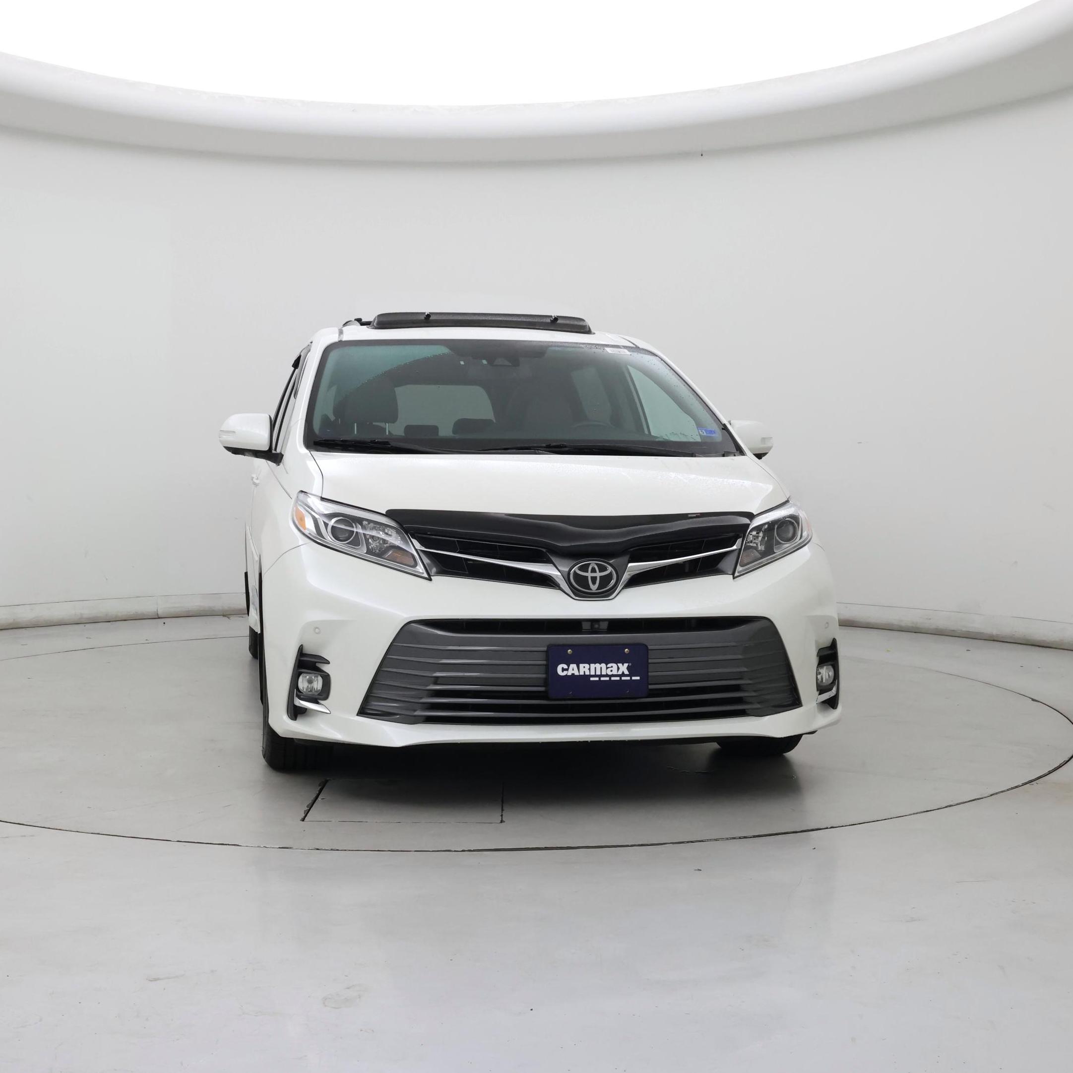 Thumbnail: 2019 Toyota Sienna - 5