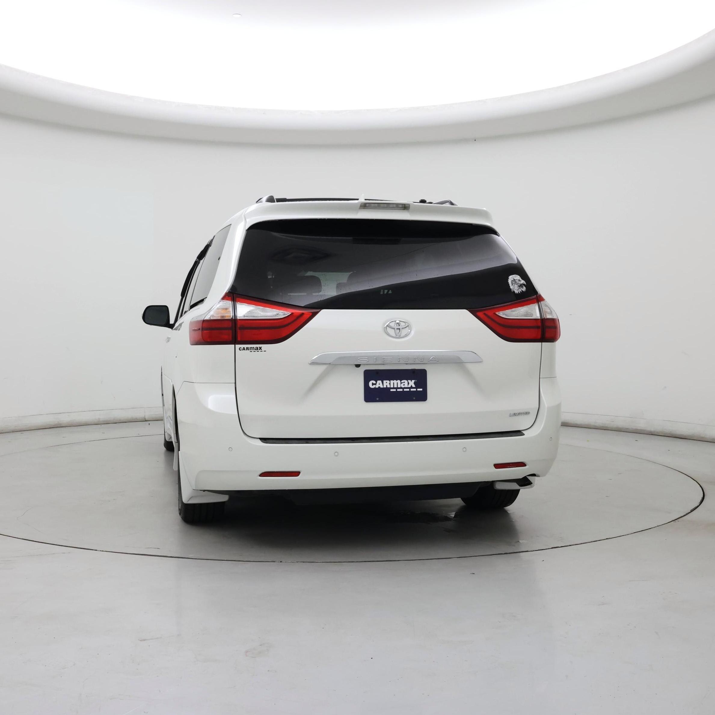 Thumbnail: 2019 Toyota Sienna - 6