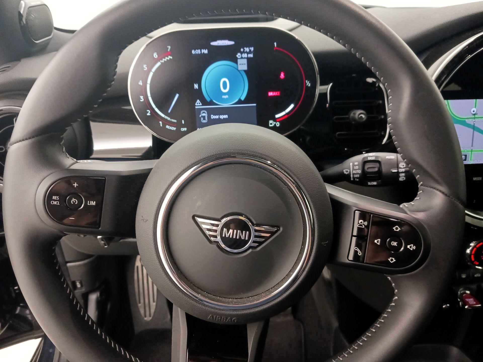 Thumbnail: 2023 MINI Cooper Hardtop - 10