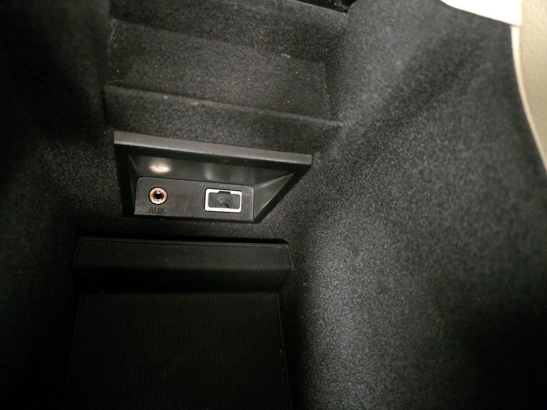 Thumbnail: 2015 Volvo XC60 - 19