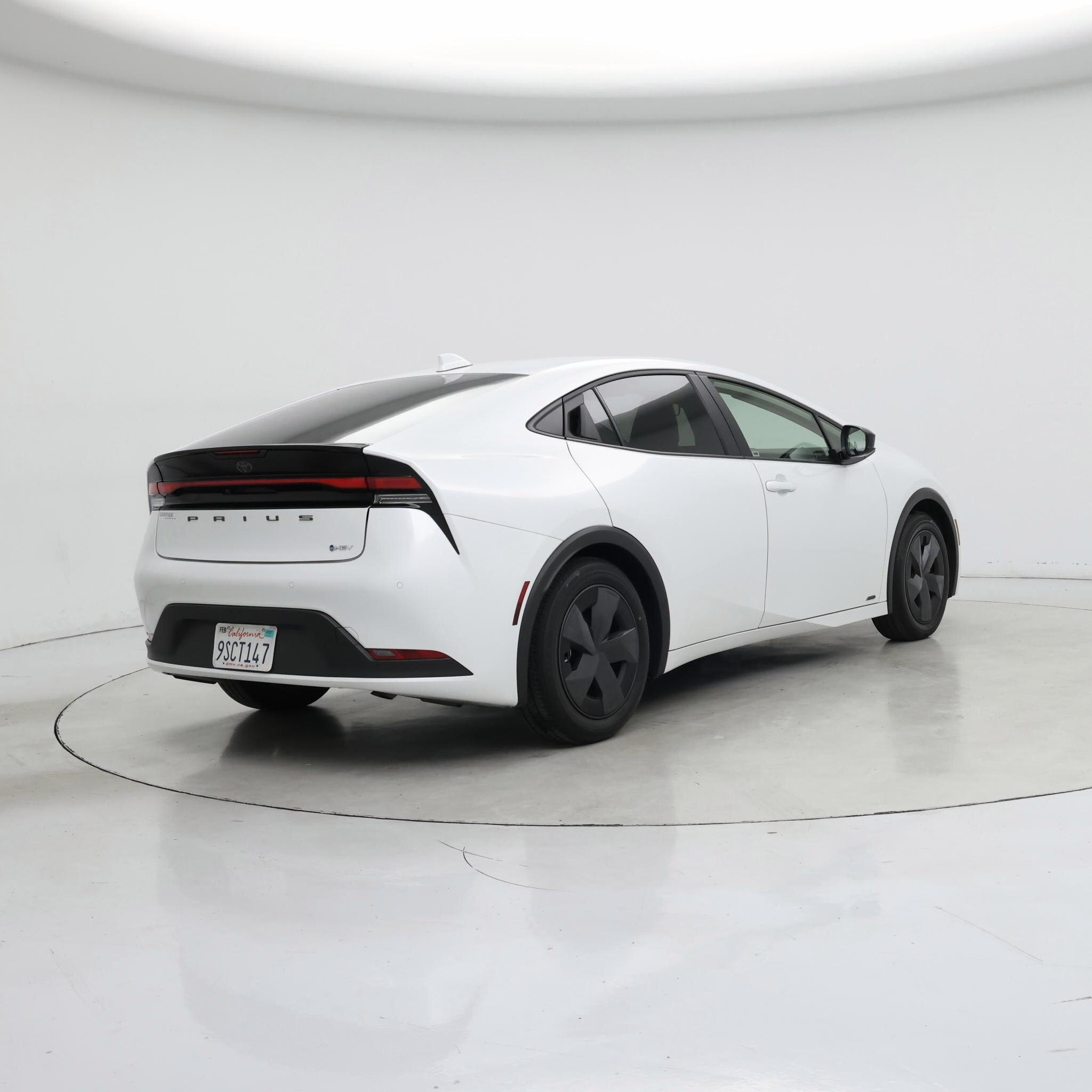 Thumbnail: 2024 Toyota Prius - 8