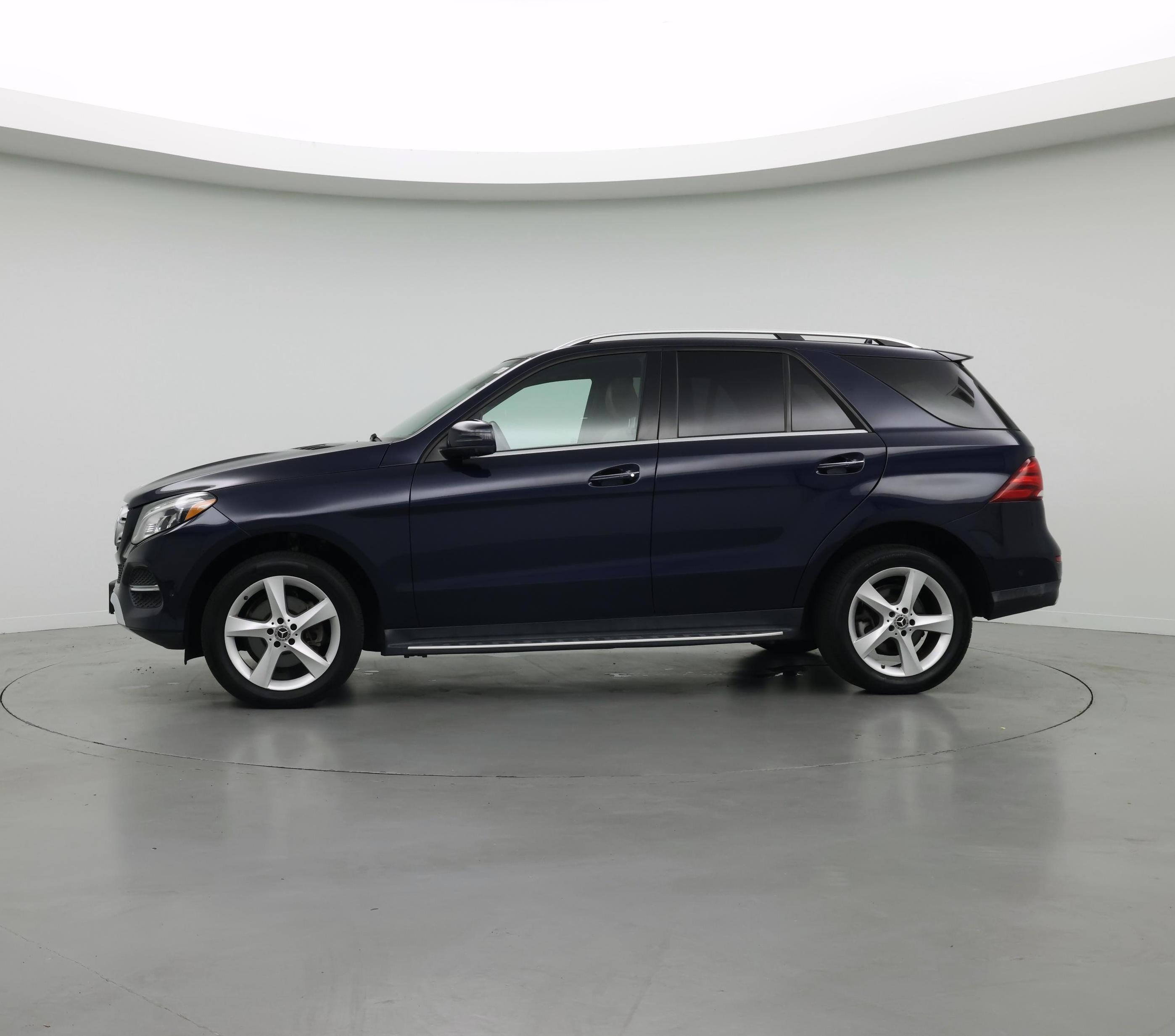 Thumbnail: 2017 Mercedes-Benz GLE - 3