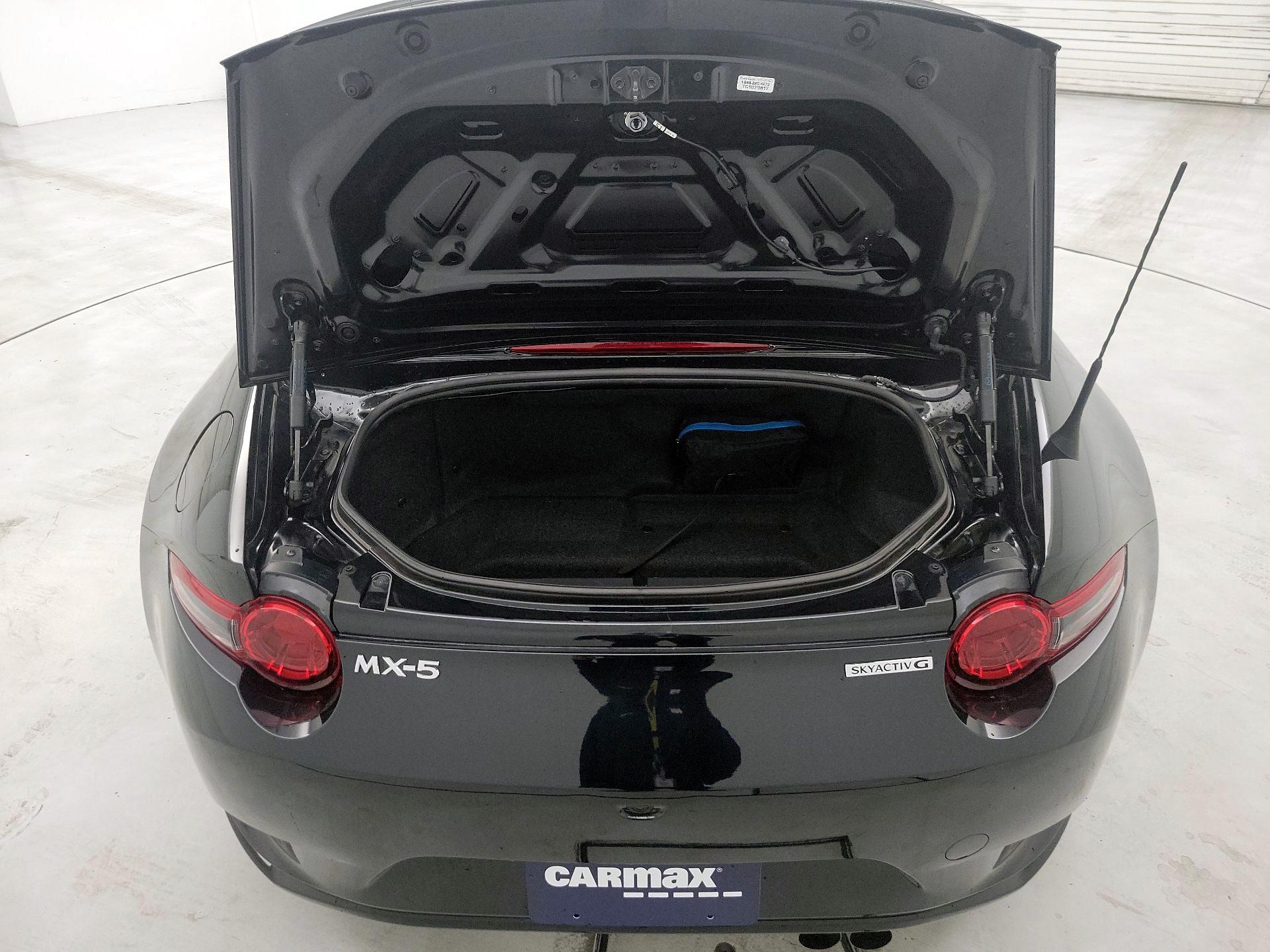 Thumbnail: 2023 Mazda MX-5 Miata - 19